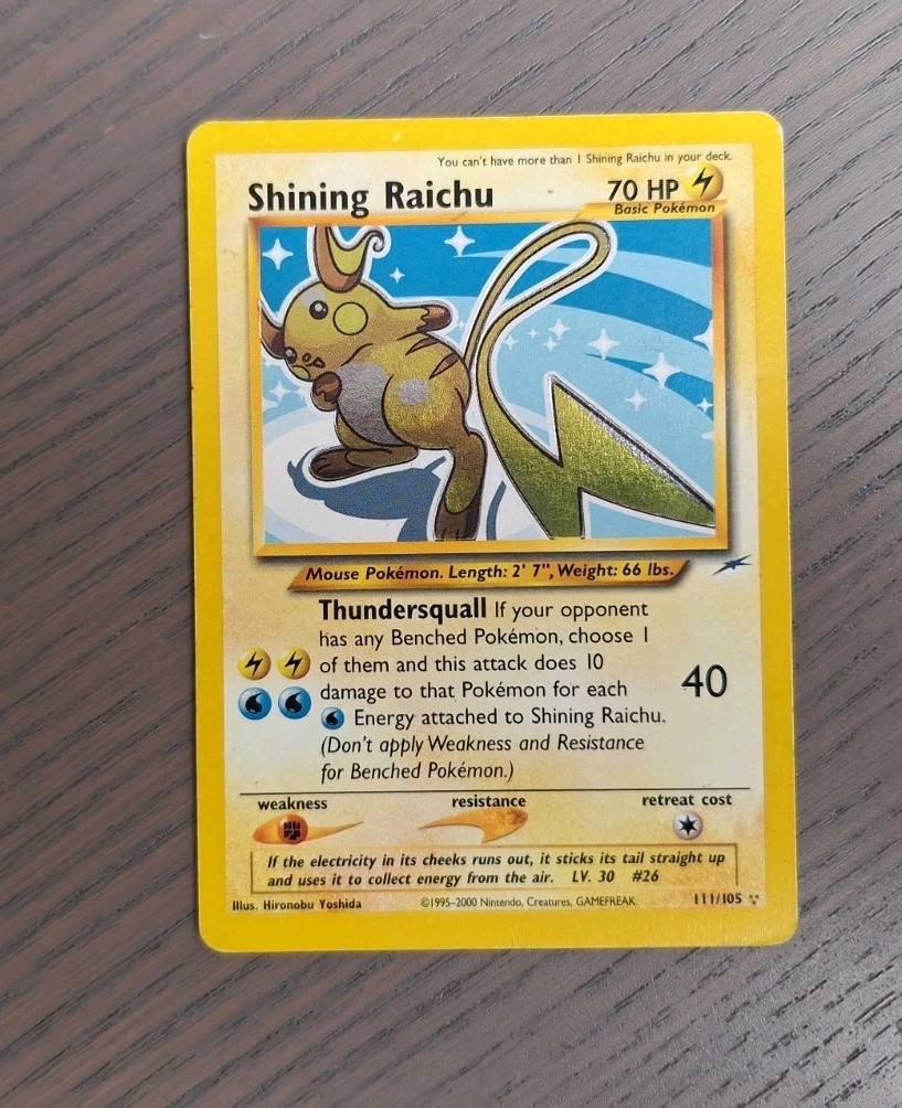 Shining Raichu Neo Destiny 111/105 Holo Vintage English Pokemon TCG