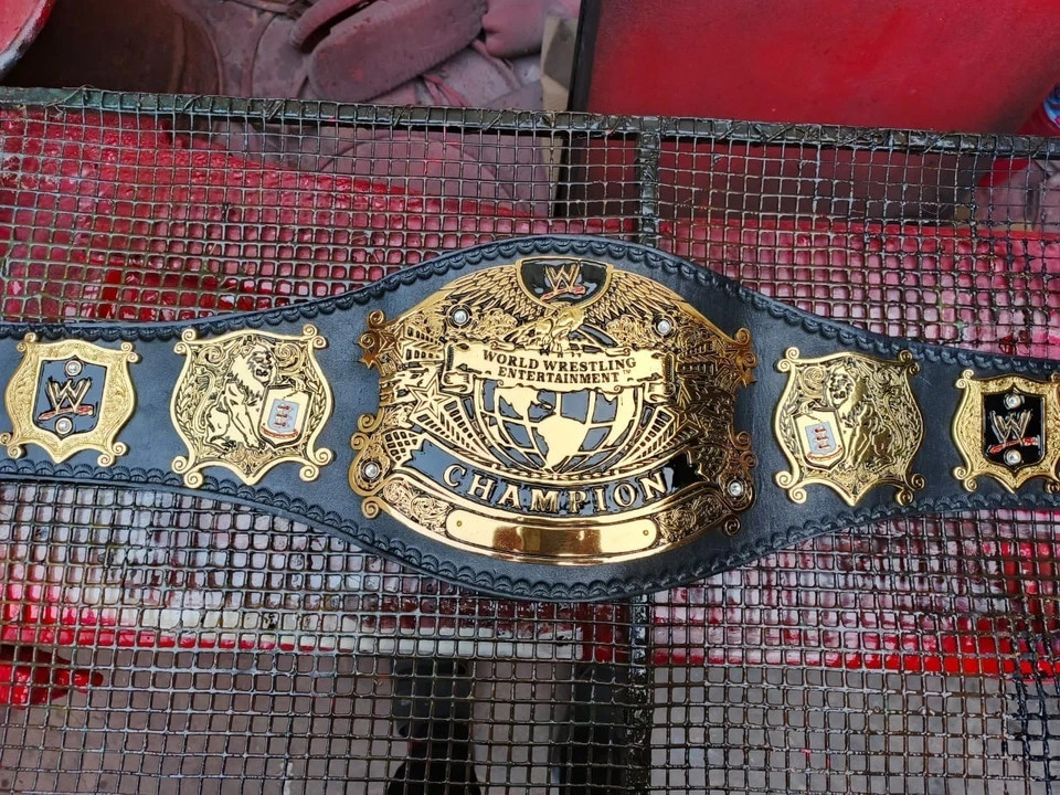 OLD UNDISPUTED V2 HEAVYWEIGHT CHAMPIONSHIP BELT WRESTLING TITLE 4MM ZINC ADULT