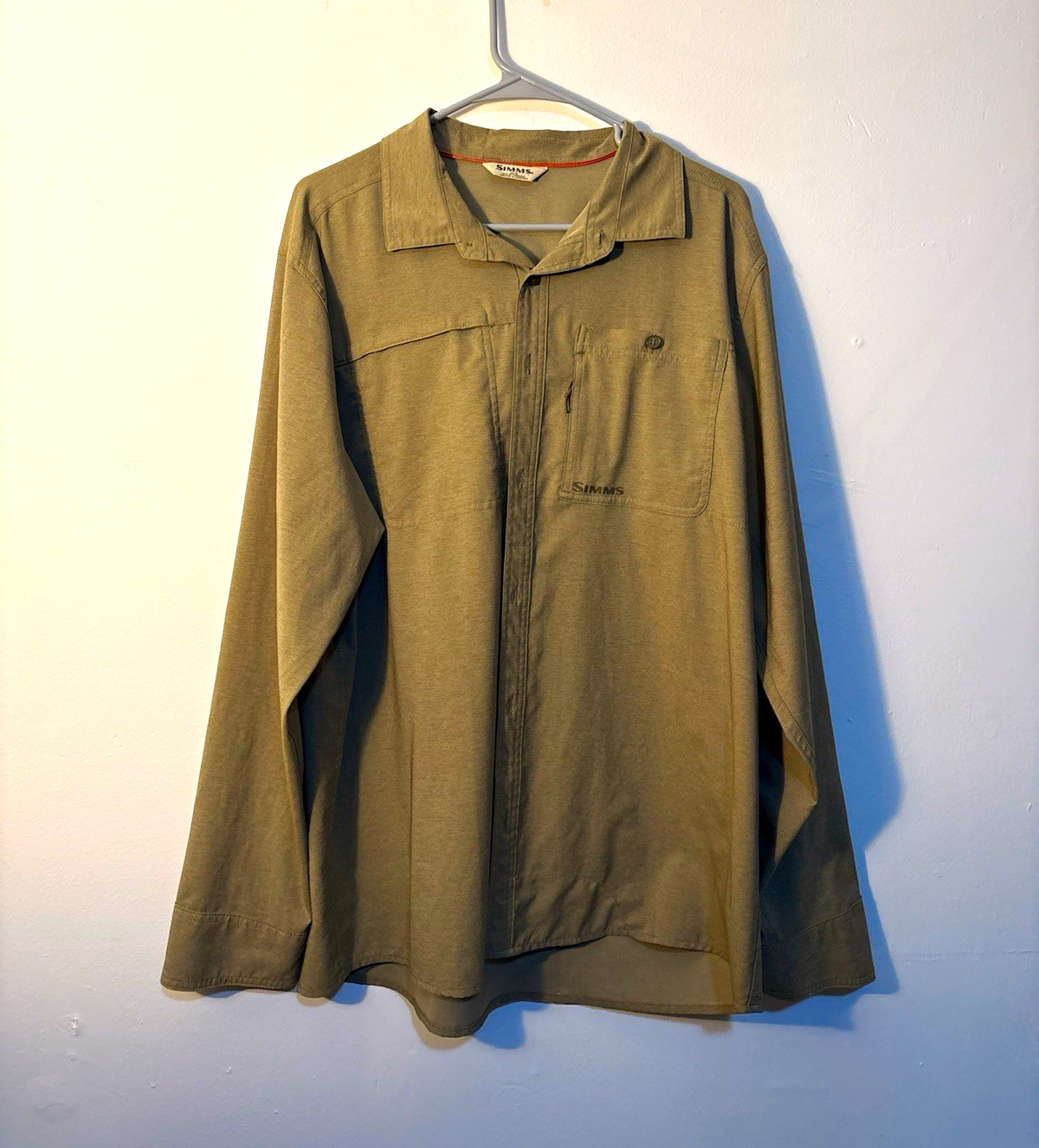 Simms Men’s XL Green Solid Long Sleeve Collared Button-Up Fishing Shirt Simms Men’s XL Green Solid Long Sleeve Collared Button-Up Fishing Shirt