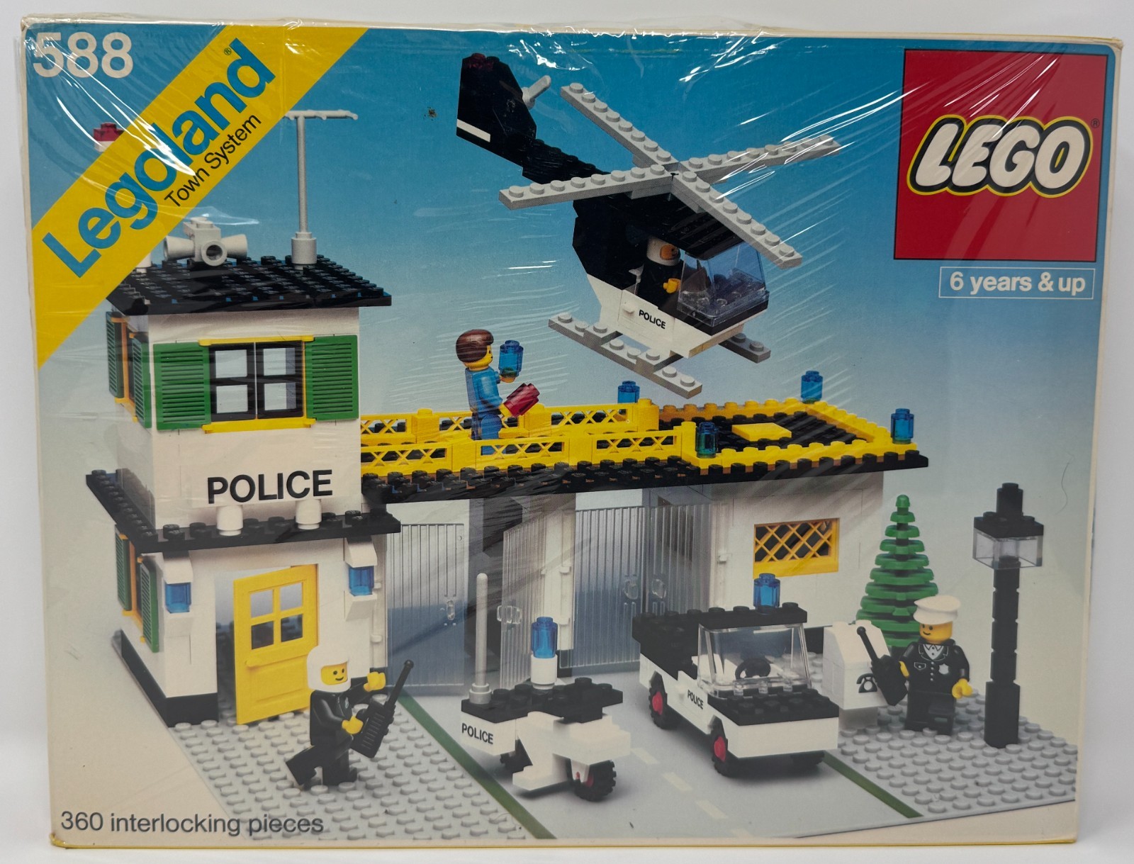 Lego #588 Police Headquarters Town Classic 1979