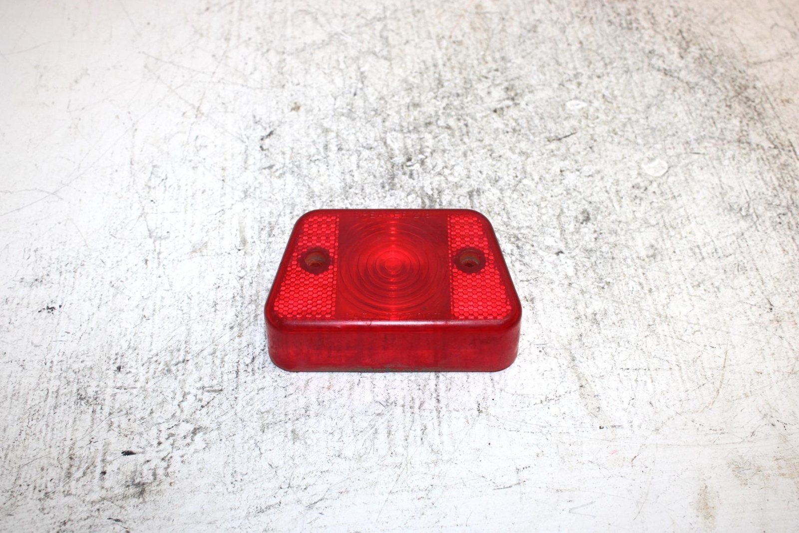 2001 Polaris Sportsman 500 Ho Oem Taillight Lens 4032046 Q254
