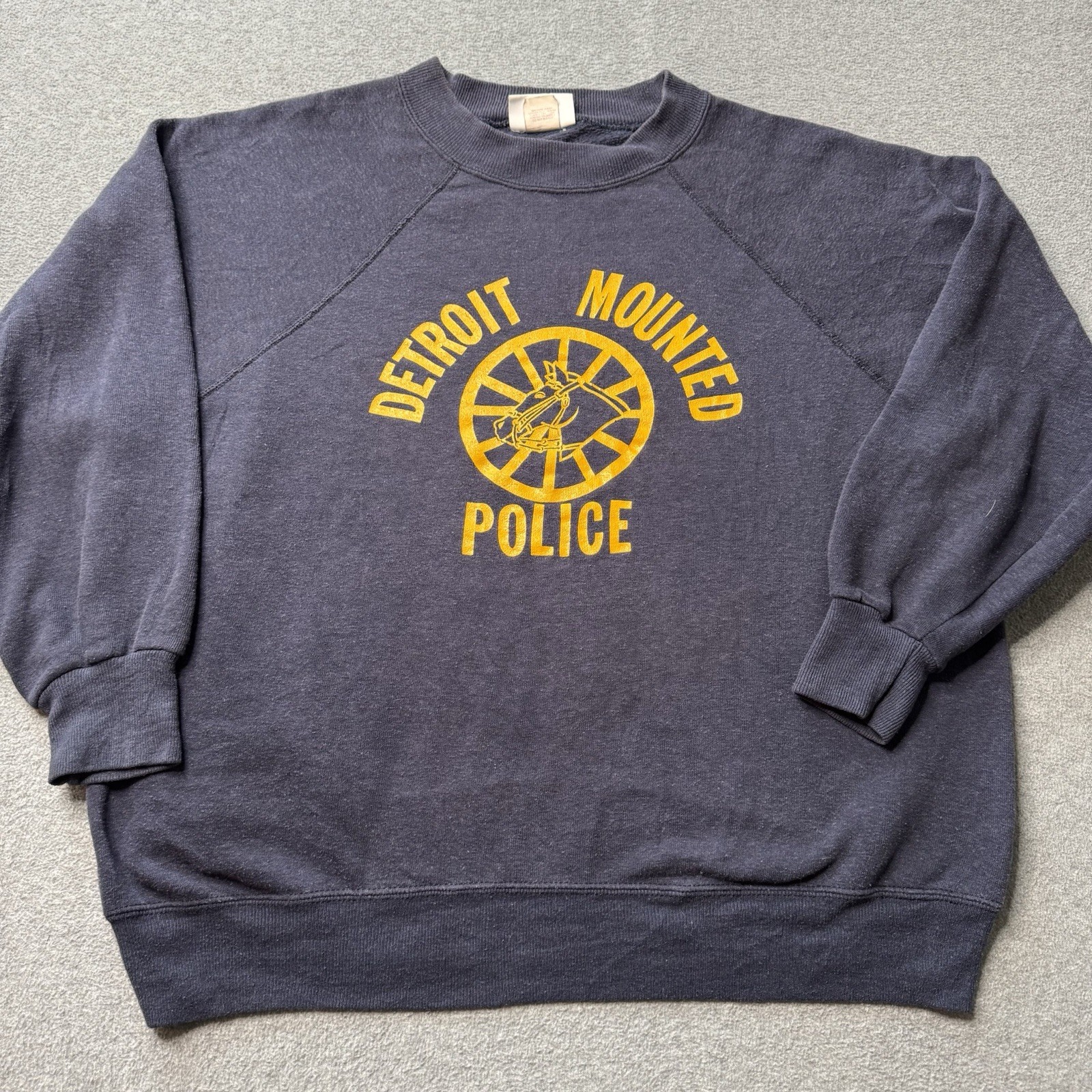Vintage Bassett-Walker Sweatshirt Mens XL Blue Fleece Detroit Mounted Police 90s Vintage Bassett-Walker Sweatshirt Mens XL Blue Fleece Detroit Mounted Police 90s