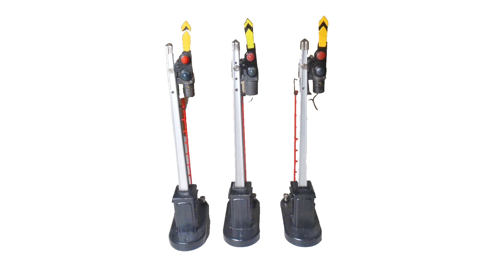 Lionel 151 Operating Postwar Semaphore Used -3 pieces Excellent Condition Lionel 151 Operating Postwar Semaphore Used -3 pieces Excellent Condition