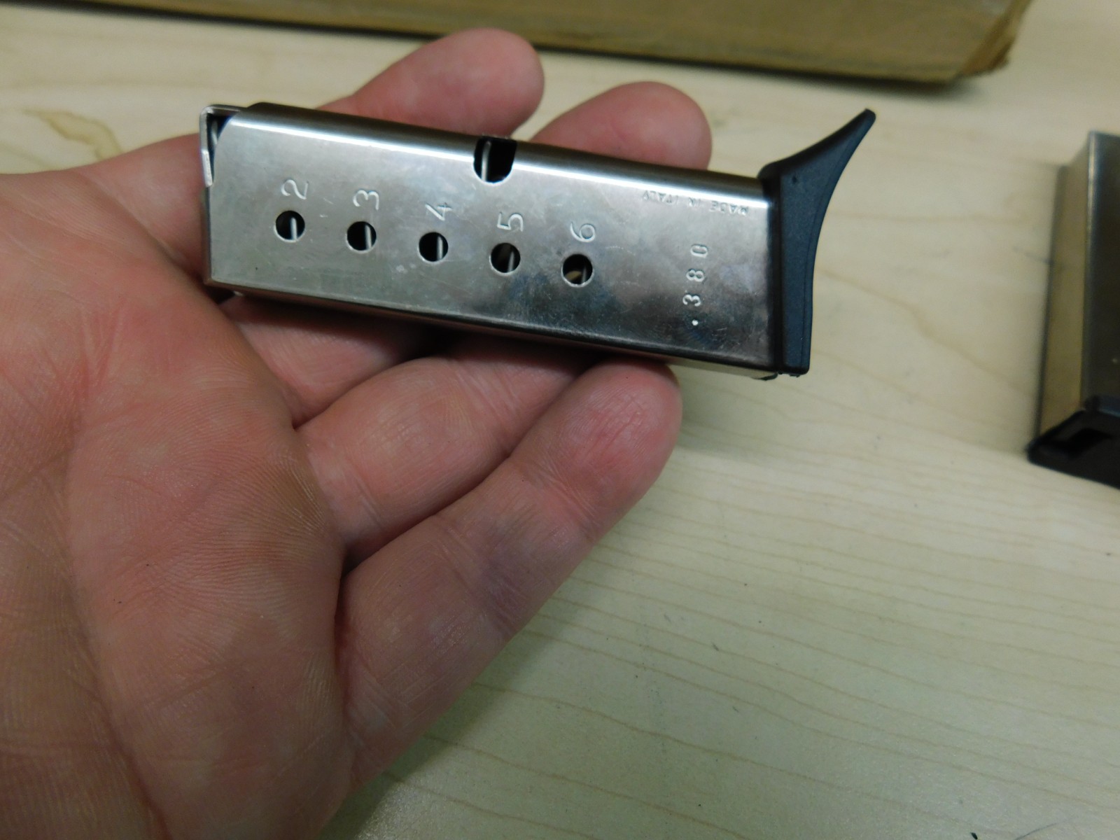 NEW 6rd magazine for Davis P380 P-380 in 380 ACP (D142) NEW 6rd magazine for Davis P380 P-380 in 380 ACP (D142)