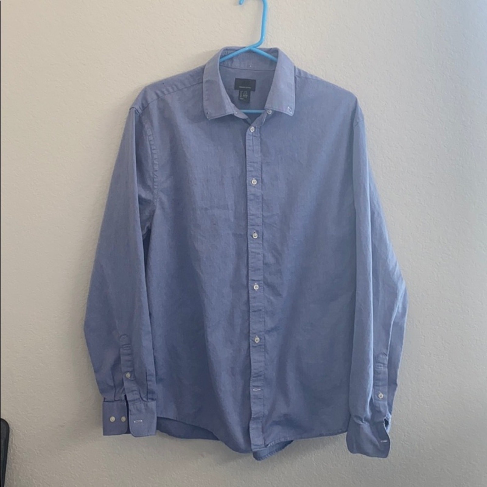 Men’s Light blue H&M button down Men’s Light blue H&M button down
