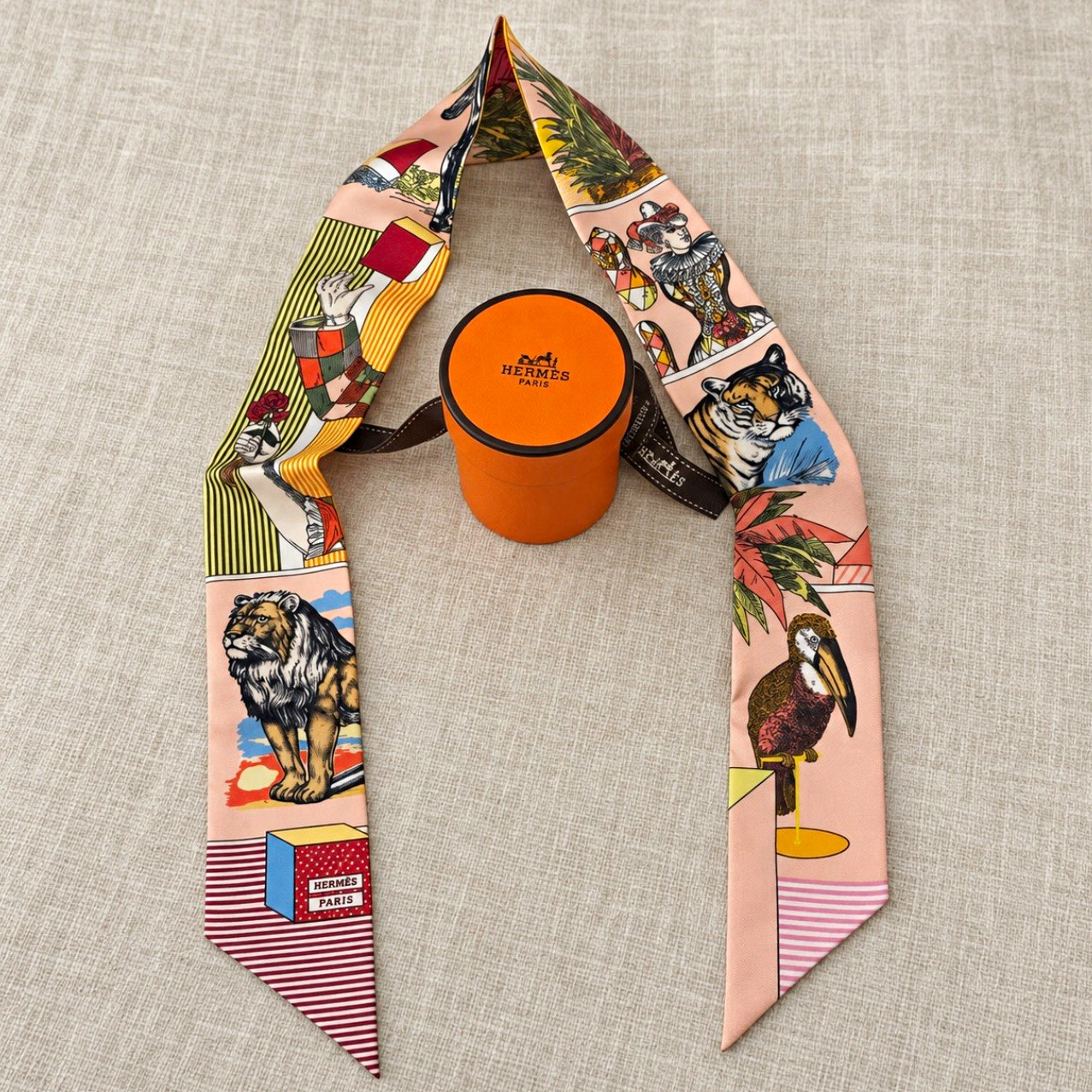 Hermes Sous le Charme d’Orphee Twilly Silk Scarf Pink Tiger Box NWT