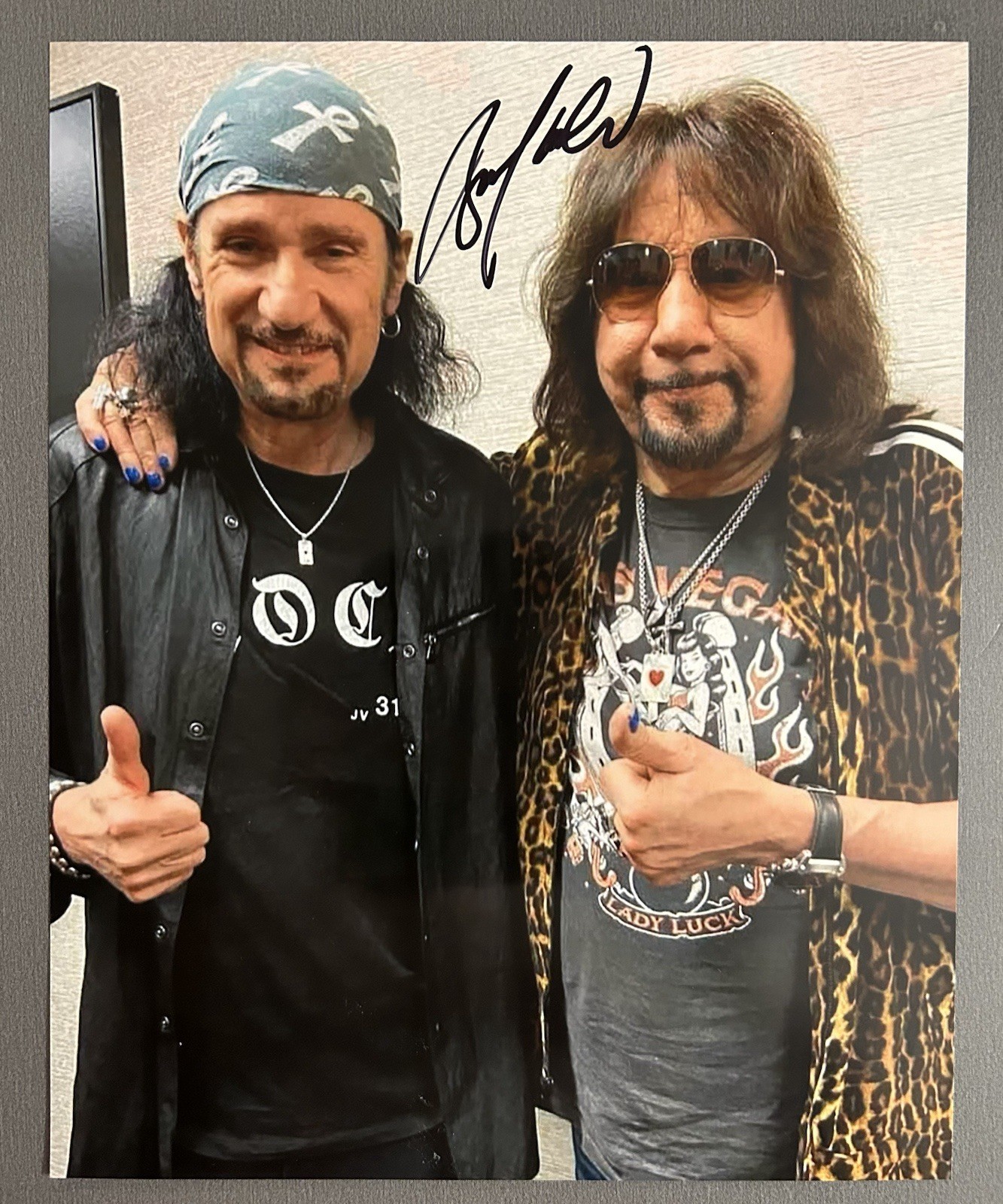 Bruce Kulick KISS Guitarist Autographed 8x10 photograph Signed w proof photo Bruce Kulick KISS Guitarist Autographed 8x10 photograph Signed w proof photo