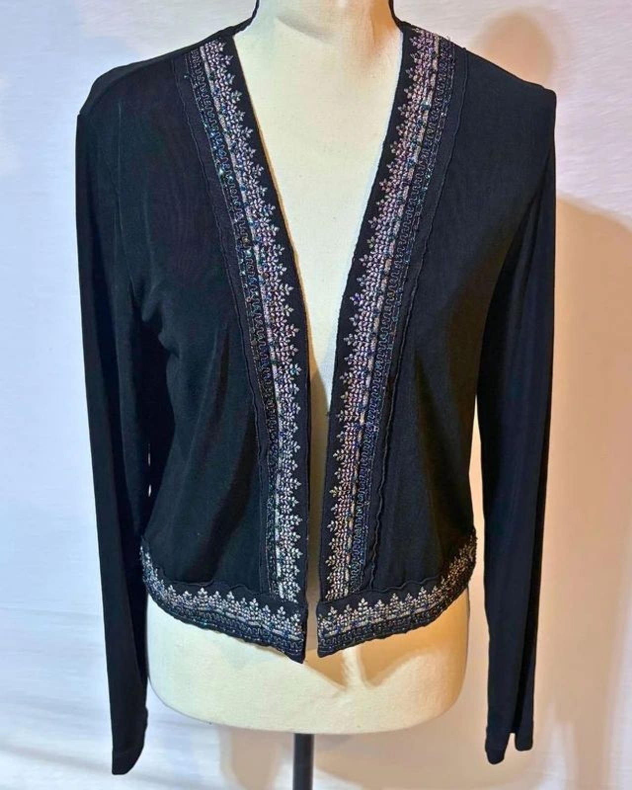 Chicos Travelers Black Beaded V Neck Cardigan Size 0 Sequin Trim Knit Top