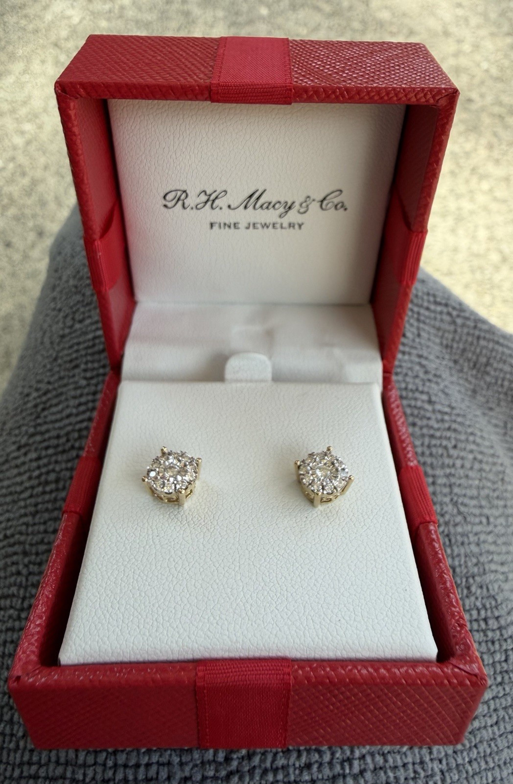 Macy\'s 1/3 ct. t.w. Diamond Cluster Stud Earrings 14K Yellow Gold, New In Box