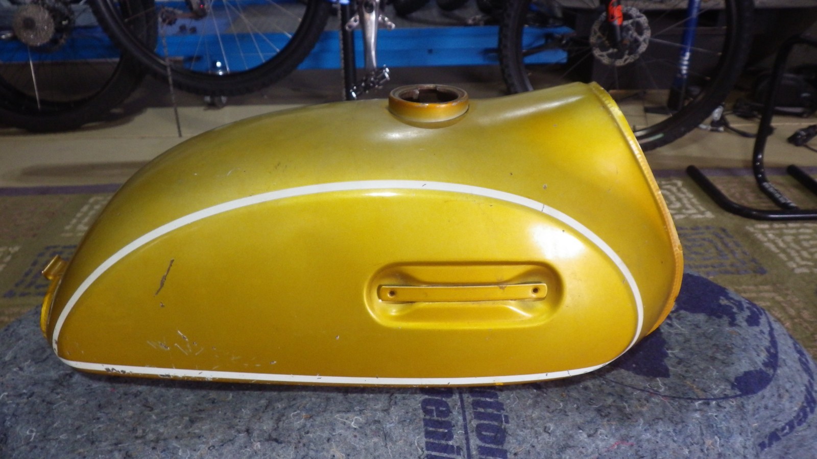 Vintage Yamaha DT1 RT1 DT gas tank Vintage Yamaha DT1 RT1 DT gas tank