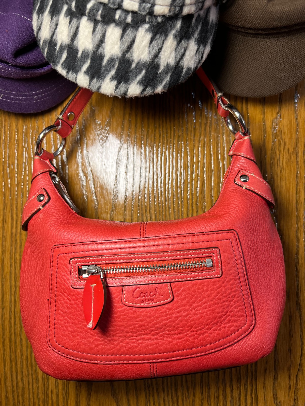 Rare Vintage Coach Small Red Penelope Hobo Shoulder Bag 13327