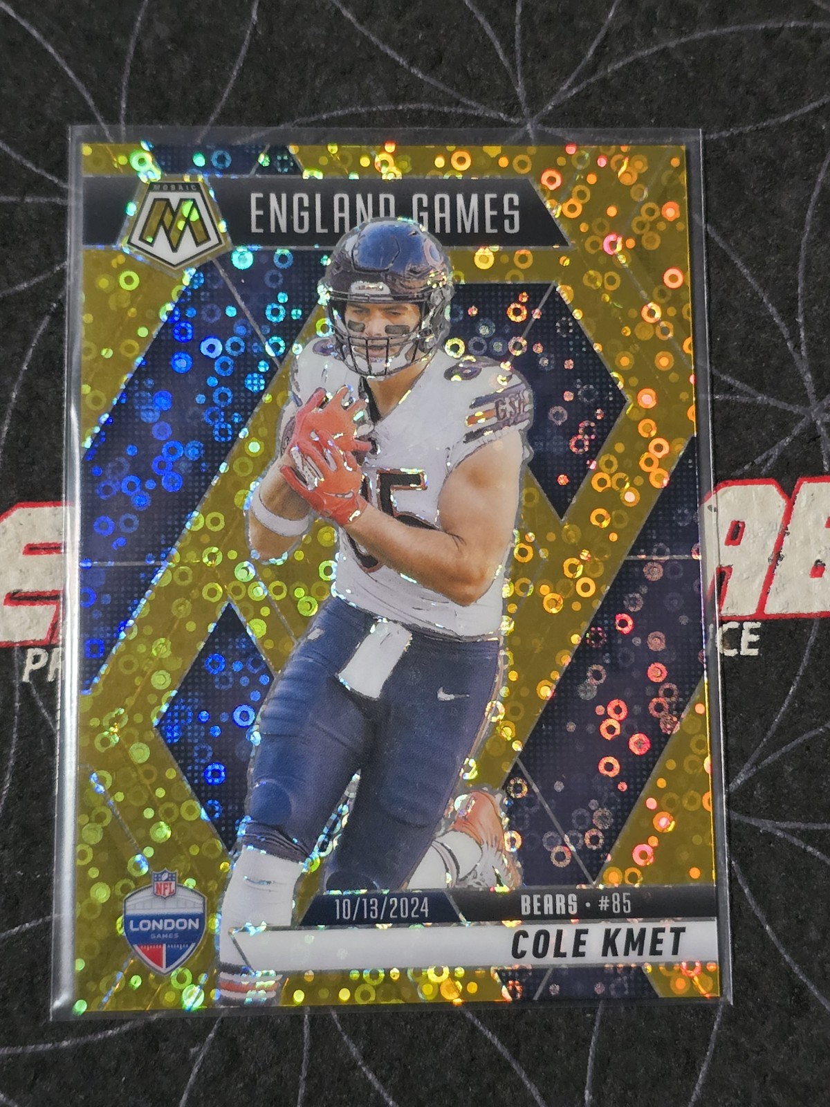 2025 Mosaic Cole Kmet International Games No Huddle Gold Prizm #/10 Bears 2025 Mosaic Cole Kmet International Games No Huddle Gold Prizm #/10 Bears