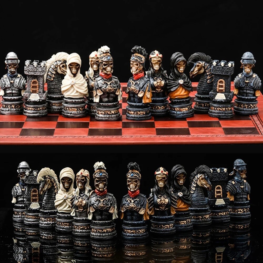 32PCS Horror Theme Chess Board Set Handmade Wooden Luxury Chess Pieces Chess Set