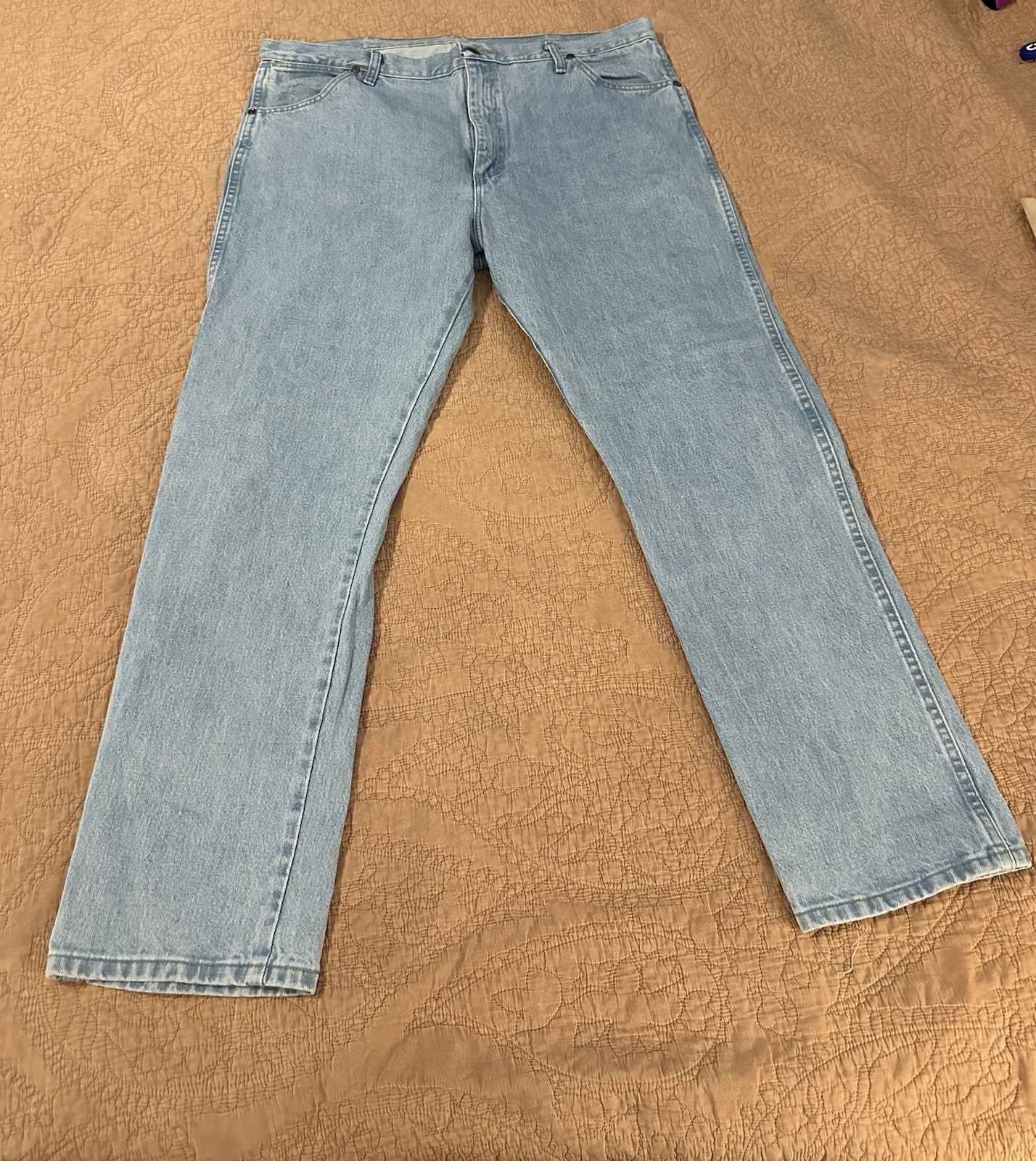 Wrangler 13MWZGH Mens Jeans 40x32 Cowboy Cut Light Wash 100% Cotton