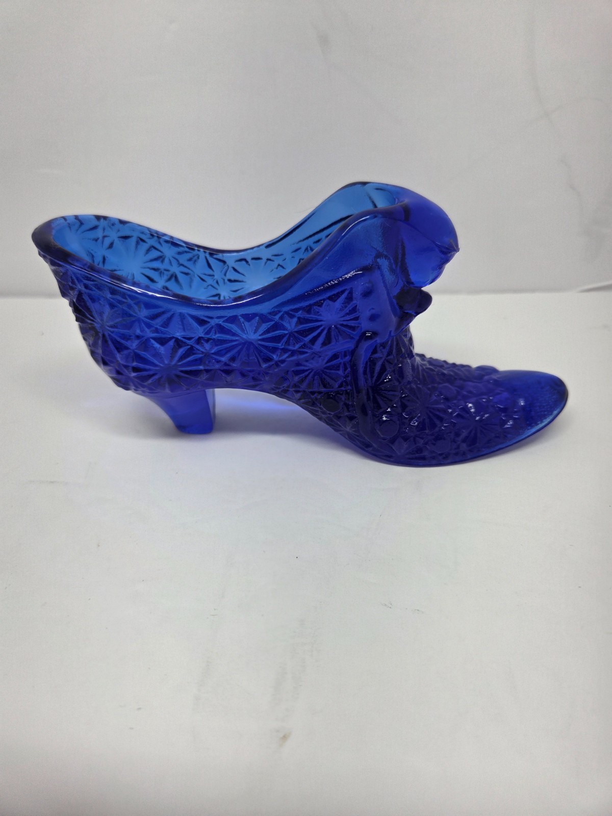 Vintage Colonial Blue Fenton Glass Cat Slipper