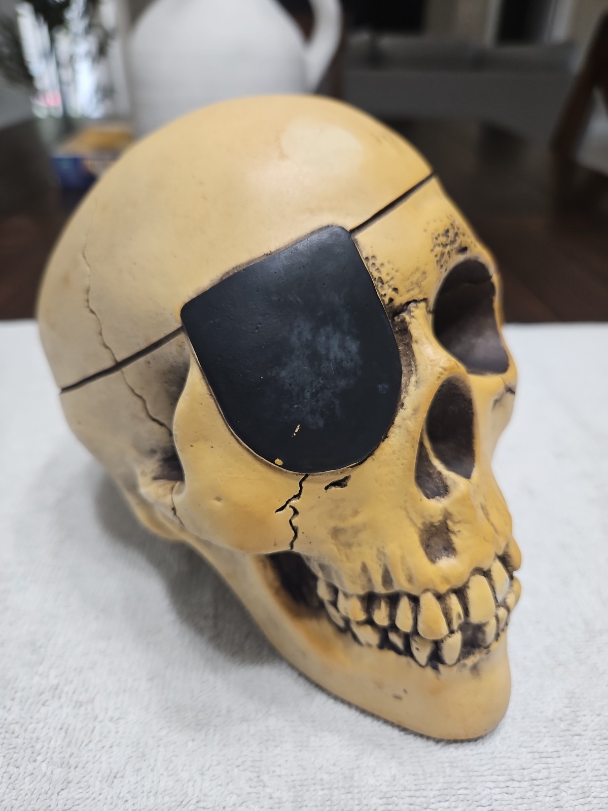 VINTAGE RANDOTTI ORIGINAL LARGE PIRATE SKULL MARKED RANDOTTI 1974...63 VINTAGE RANDOTTI ORIGINAL LARGE PIRATE SKULL MARKED RANDOTTI 1974...63