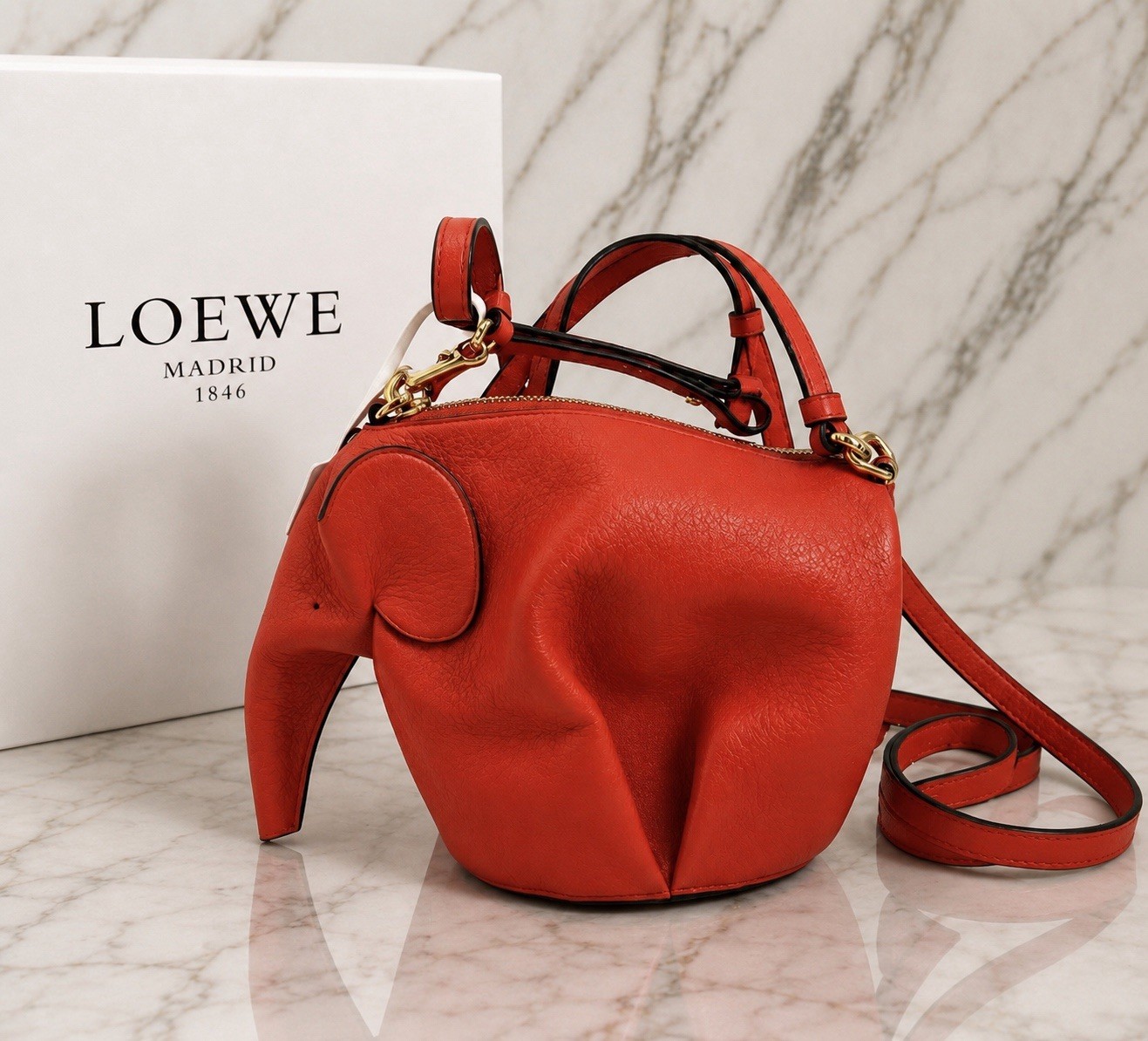 Authentic Loewe Elephant Mini Bag Red Leather Crossbody Shoulder Bag Rare Piece