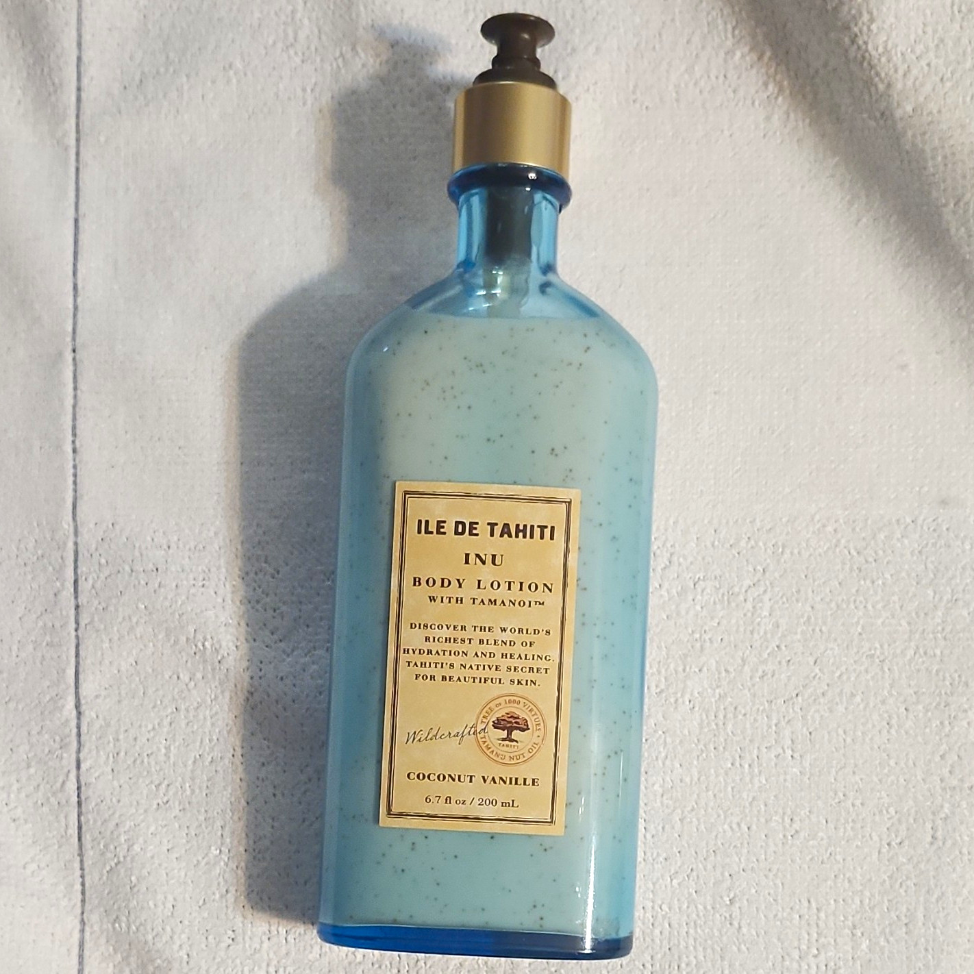 Ile de Tahiti INU Hydrating Body Lotion Tamanu Oil Coconut Vanilla 6.7 fl oz Ile de Tahiti INU Hydrating Body Lotion Tamanu Oil Coconut Vanilla 6.7 fl oz