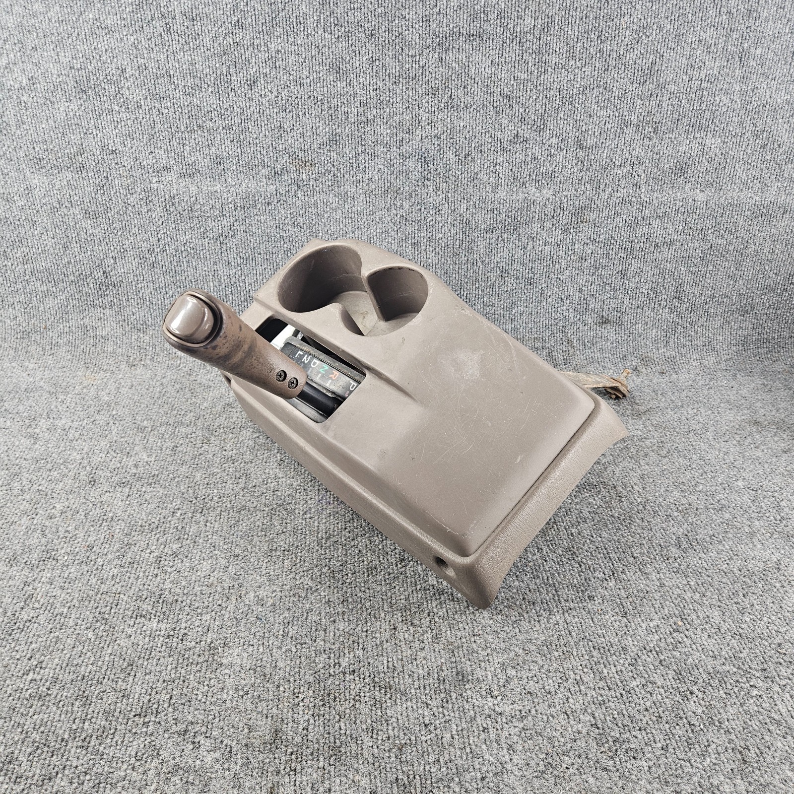 2001-2004 TOYOTA TACOMA FLOOR SHIFTER SELECTOR ASSEMBLY OEM BROWN 2001-2004 TOYOTA TACOMA FLOOR SHIFTER SELECTOR ASSEMBLY OEM BROWN