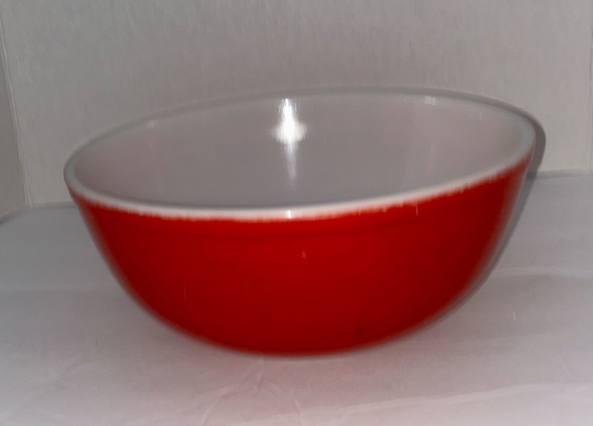Vintage Pyrex 404 4 Qt Large Nesting Mixing Bowl Red preowned Vintage Pyrex 404 4 Qt Large Nesting Mixing Bowl Red preowned