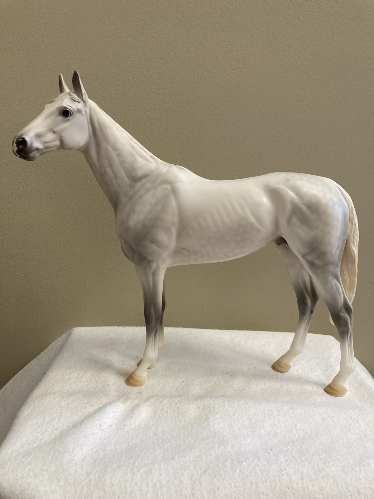 Breyer Horse. Crane. 2021 Collector Club. Birds Of A Feather Series.