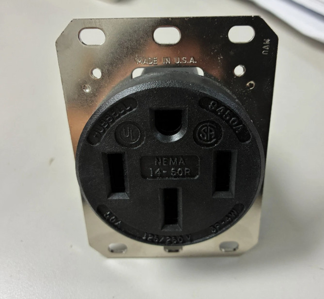 Hubbell HBL9450A Straight Blade Device Receptacle 50A 125/250V 3-Pole 4-Wire Hubbell HBL9450A Straight Blade Device Receptacle 50A 125/250V 3-Pole 4-Wire