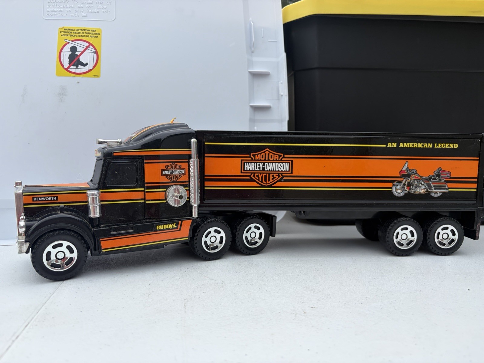 Harley Davidson Buddy L 1993 Electronic American Legend B&S FLHT Tractor Trailer Harley Davidson Buddy L 1993 Electronic American Legend B&S FLHT Tractor Trailer