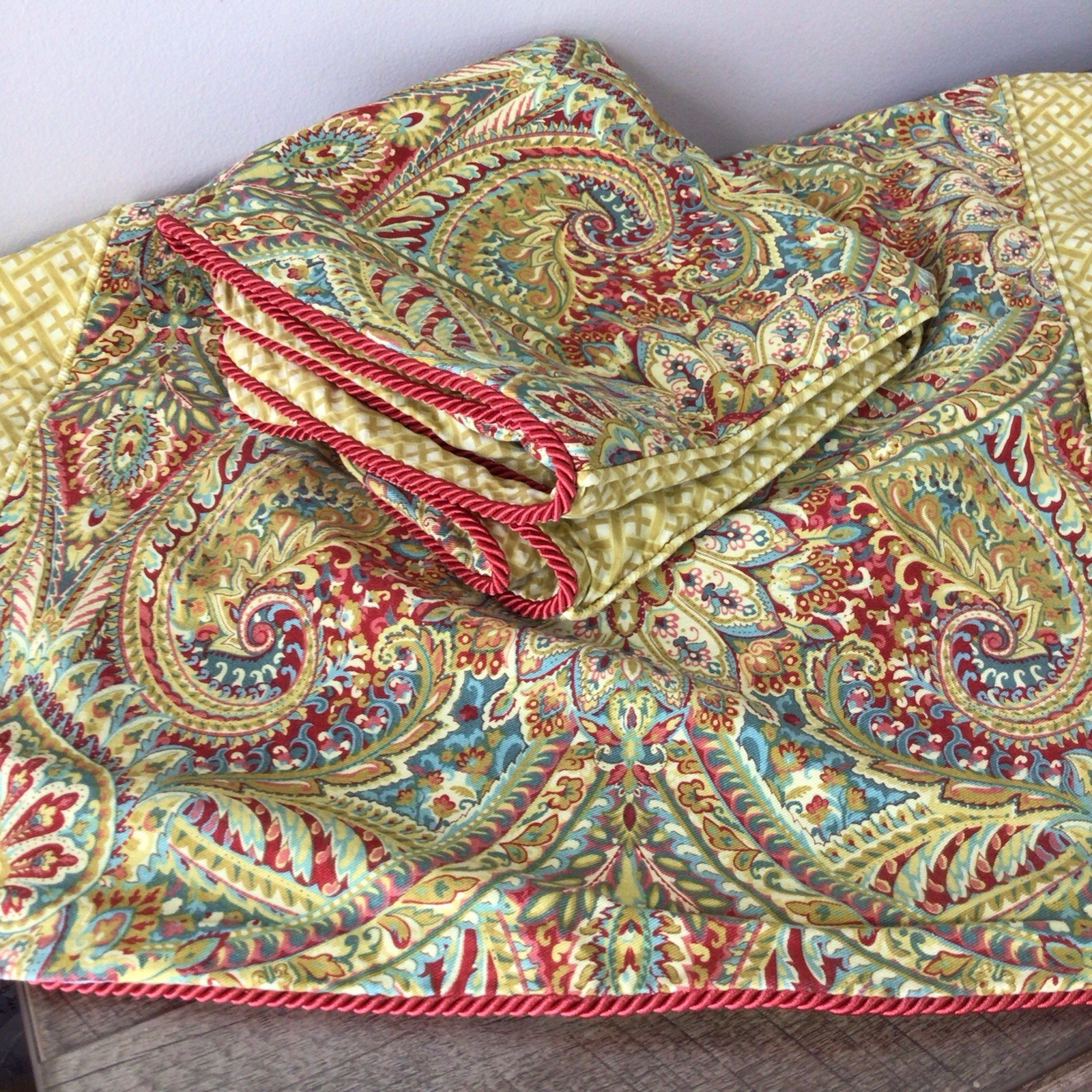 Waverly Swept Away Berry Paisley Pair of King Pillow Shams Zip Closure