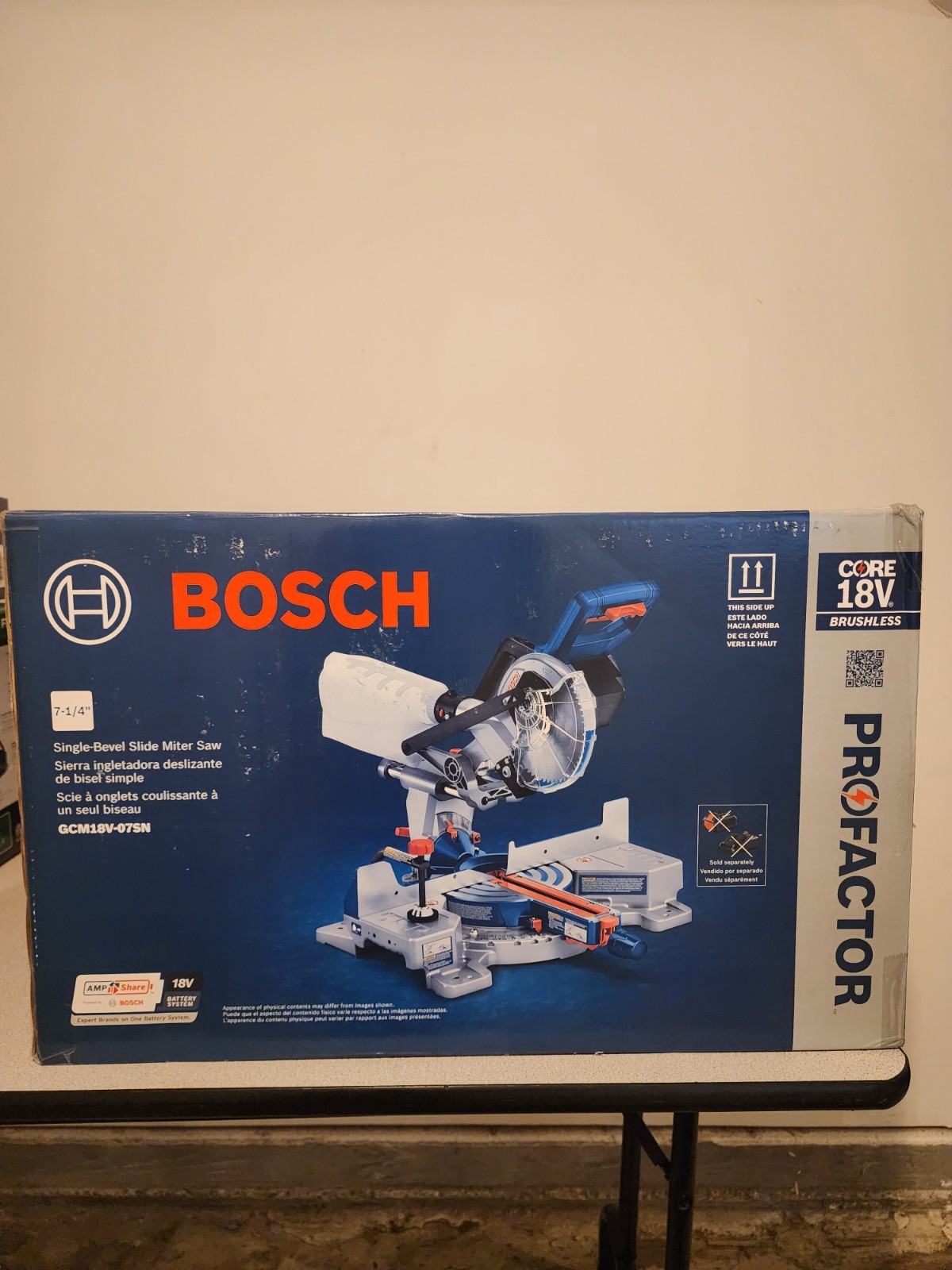 Bosch GCM18V-07SN 18V Brushless 7-1/4 in Single-Bevel Slide Miter Saw and Stand Bosch GCM18V-07SN 18V Brushless 7-1/4 in Single-Bevel Slide Miter Saw and Stand