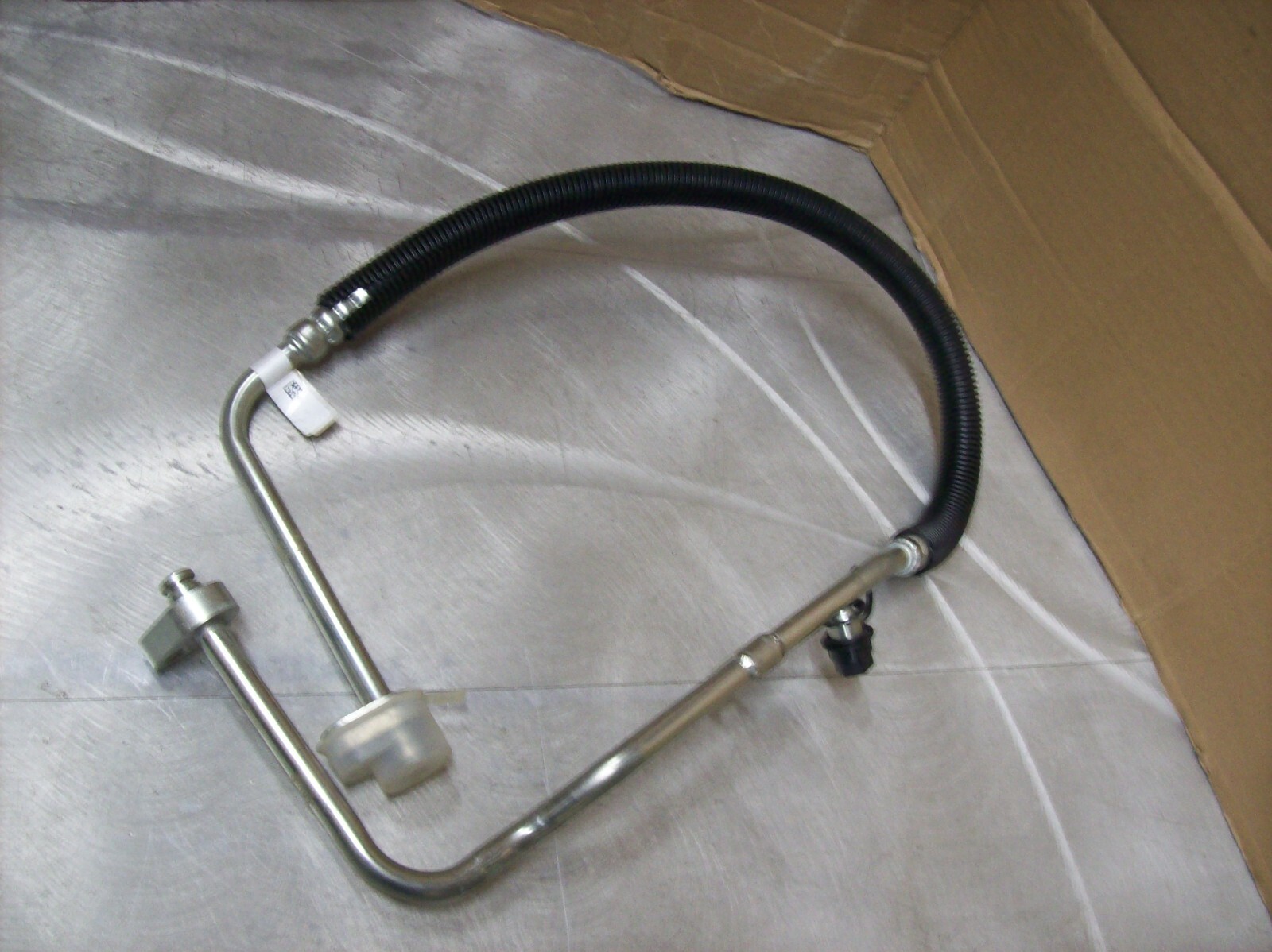 H3) IH International Genuine OEM NOS AC Hose 6084099C97 H3) IH International Genuine OEM NOS AC Hose 6084099C97