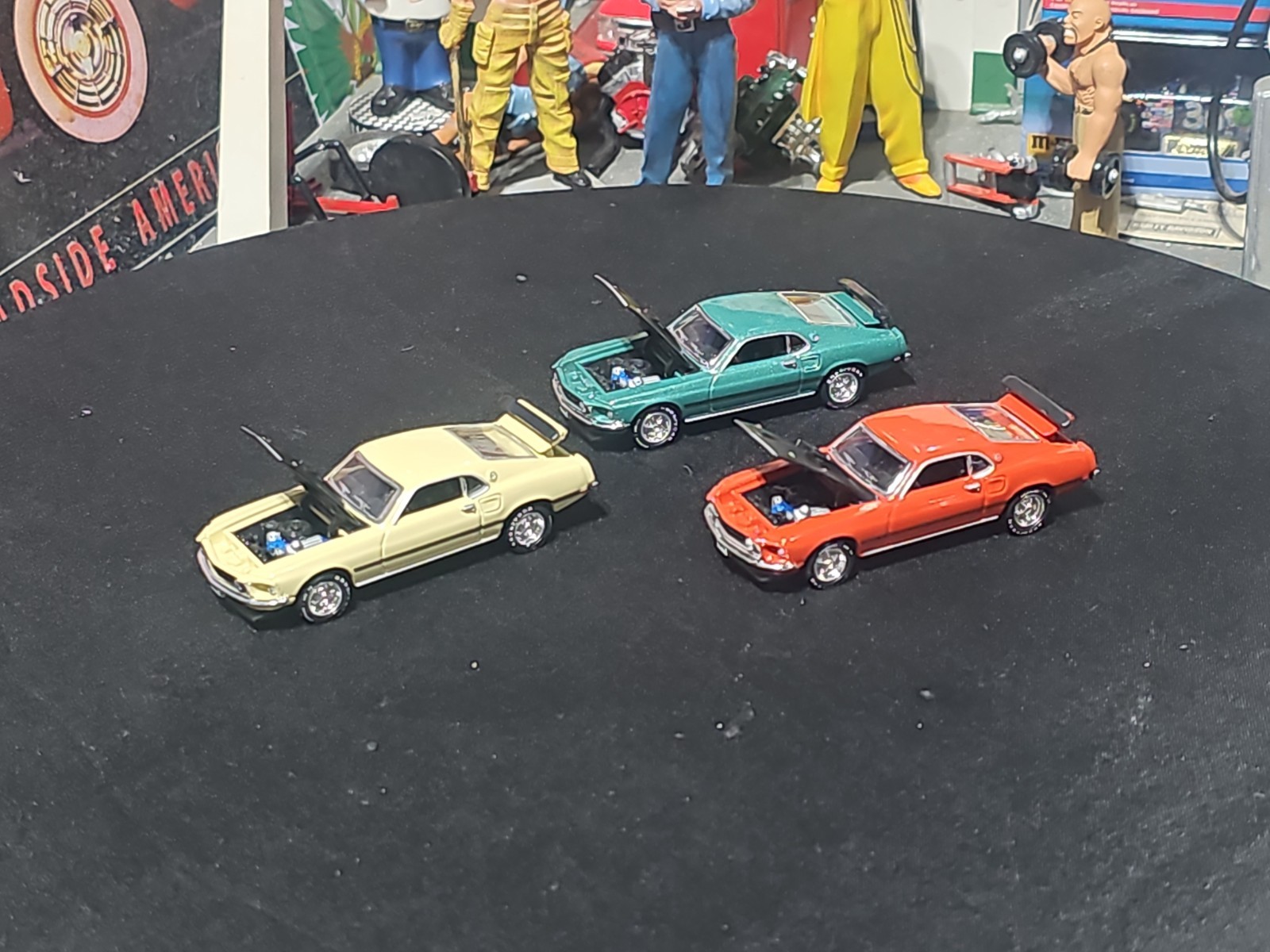 VINTAGE LOT OF 3 Ertl American Muscle 69 Mustang Mach 1 GREEN. YELLOW. RED. VINTAGE LOT OF 3 Ertl American Muscle 69 Mustang Mach 1 GREEN. YELLOW. RED.