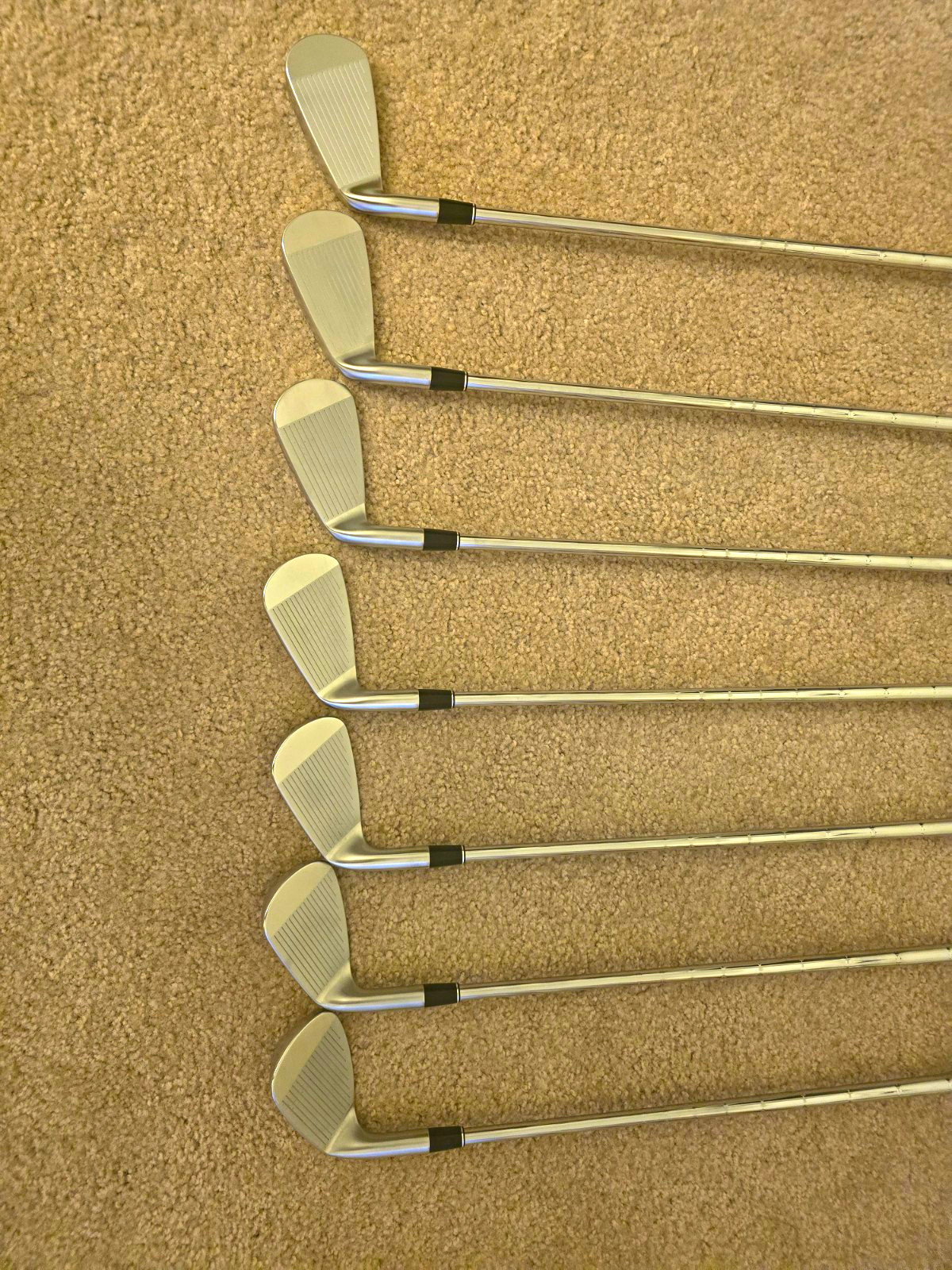 SRIXON ZXIR irons MINT 5-GW. SRIXON ZXIR irons MINT 5-GW.