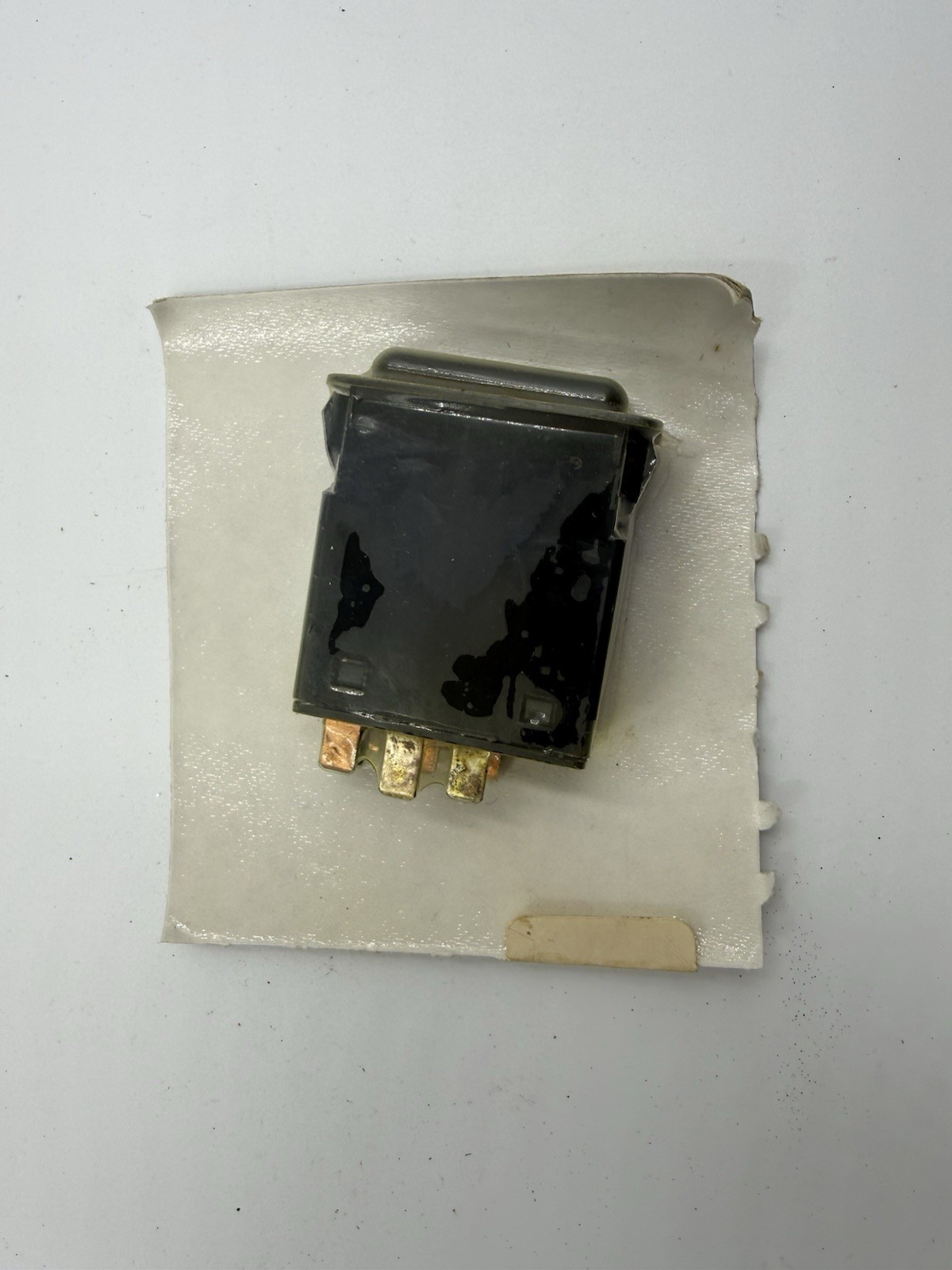BMW E28 A/C Air Conditioning Switch OEM 61311367620 NOS New Old Stock Germany BMW E28 A/C Air Conditioning Switch OEM 61311367620 NOS New Old Stock Germany