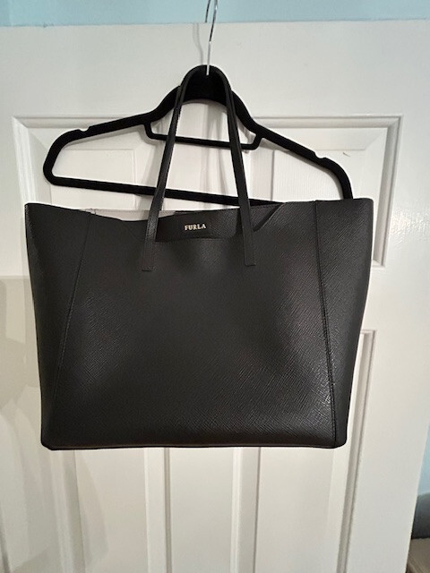 FURLA BAG AND SCARF Black Leather Tote Bag Purse Scarf NEW without tags FURLA BAG AND SCARF Black Leather Tote Bag Purse Scarf NEW without tags