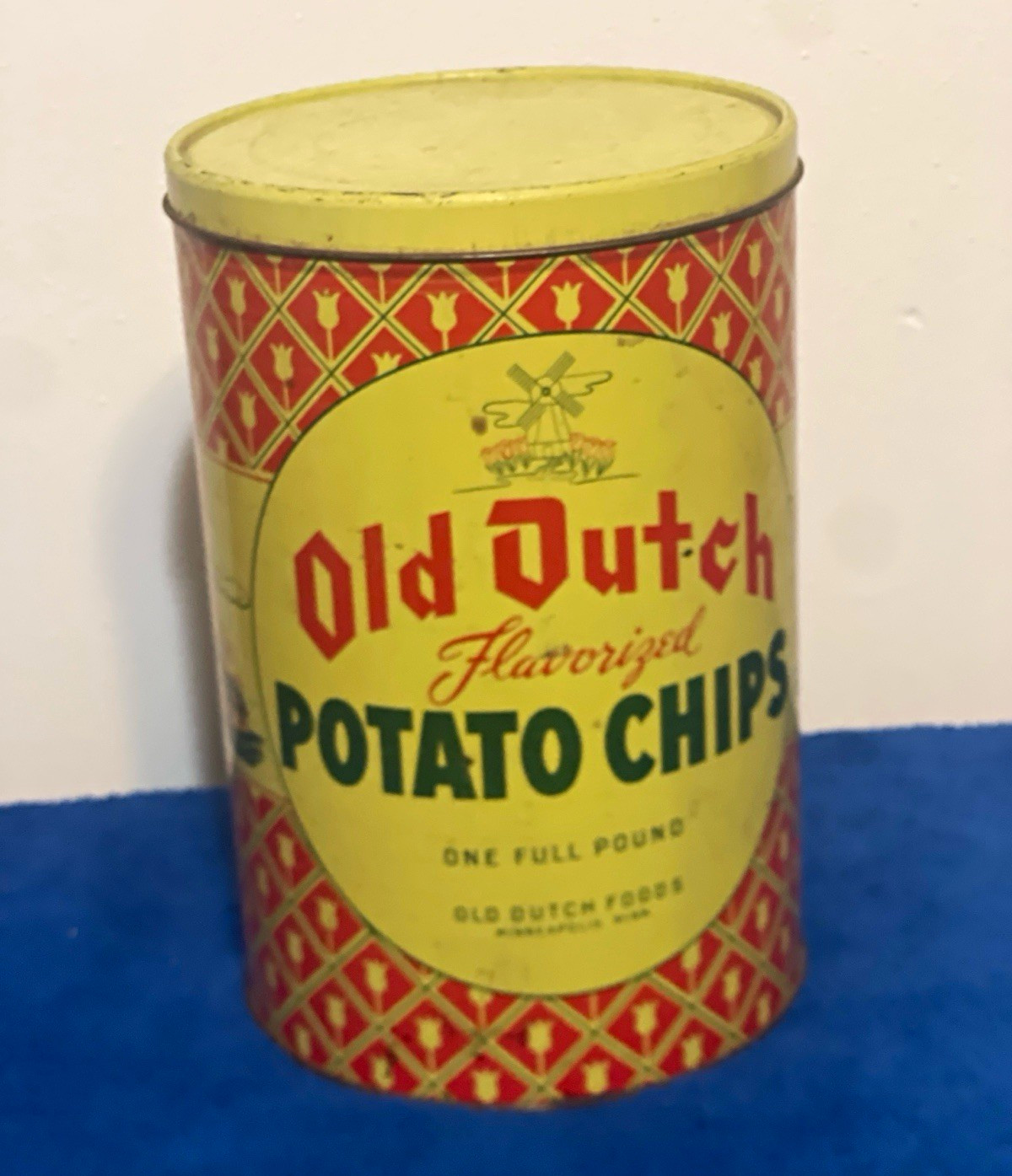VTG 1950s Old Dutch Flavorized Potato Chips Tin Canister 1 lb Minneapolis MN Lid