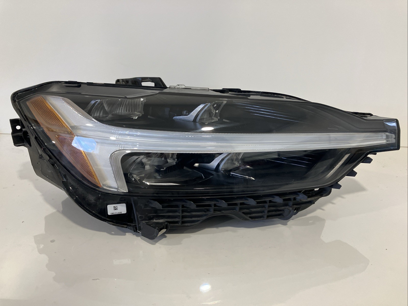 2018 - 2024 Volvo XC60 Passenger Right RH Full LED w/ AFS Headlight OEM 2880