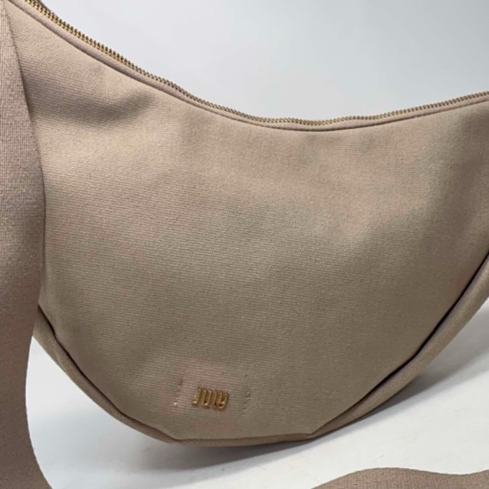 JULY Everyday Crescent Bag Minimalist Sling Crossbody Travel Belt Bag Beige Zip JULY Everyday Crescent Bag Minimalist Sling Crossbody Travel Belt Bag Beige Zip
