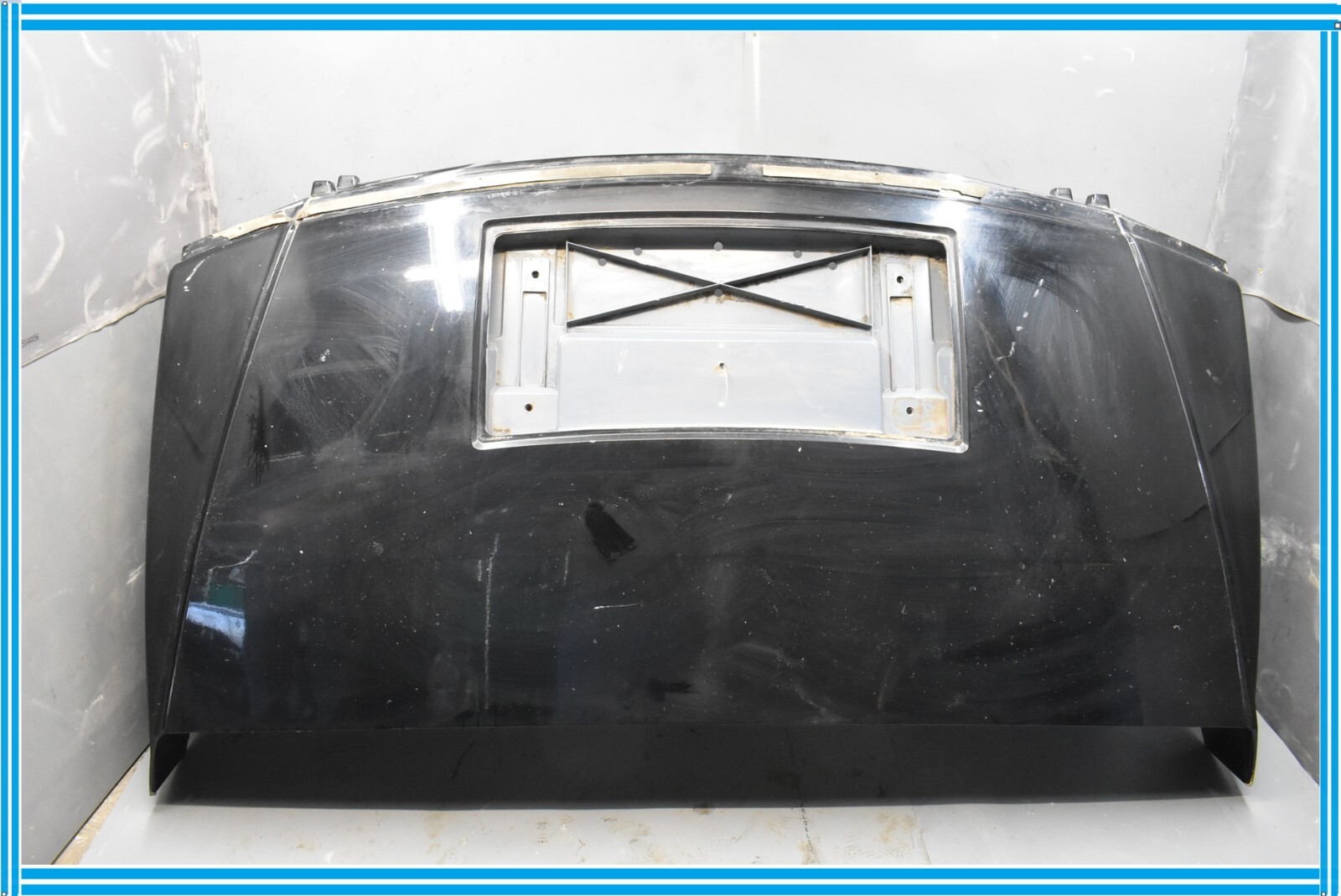 HUMMER H2 HOOD PANEL BONNET BLACK OEM 2003 - 2007 HUMMER H2 HOOD PANEL BONNET BLACK OEM 2003 - 2007