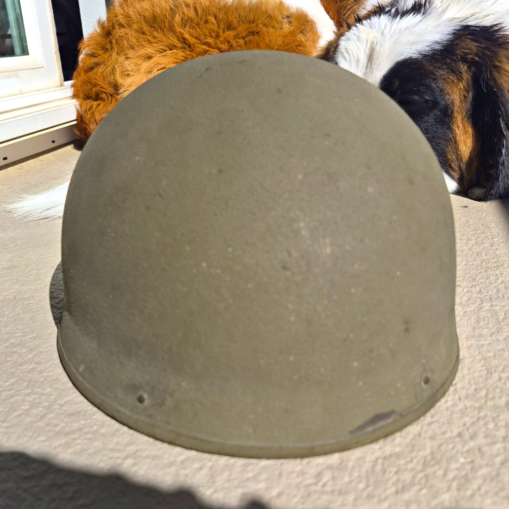 WW2 Original British Dispatch Rider Helmet Near Mint 99% 1942 BMB Size 7 WW2 Original British Dispatch Rider Helmet Near Mint 99% 1942 BMB Size 7