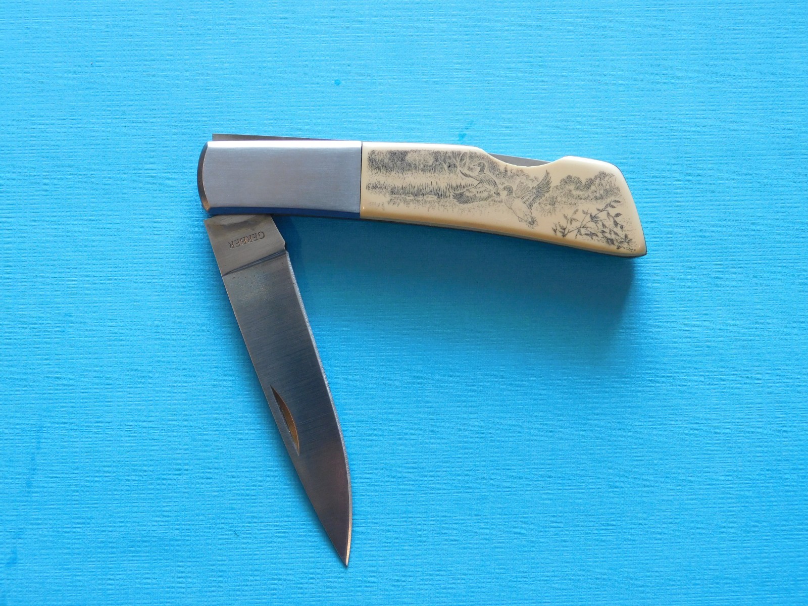 Vintage Gerber Silver Knight folding knife - Ducks in Marsh - Japan
