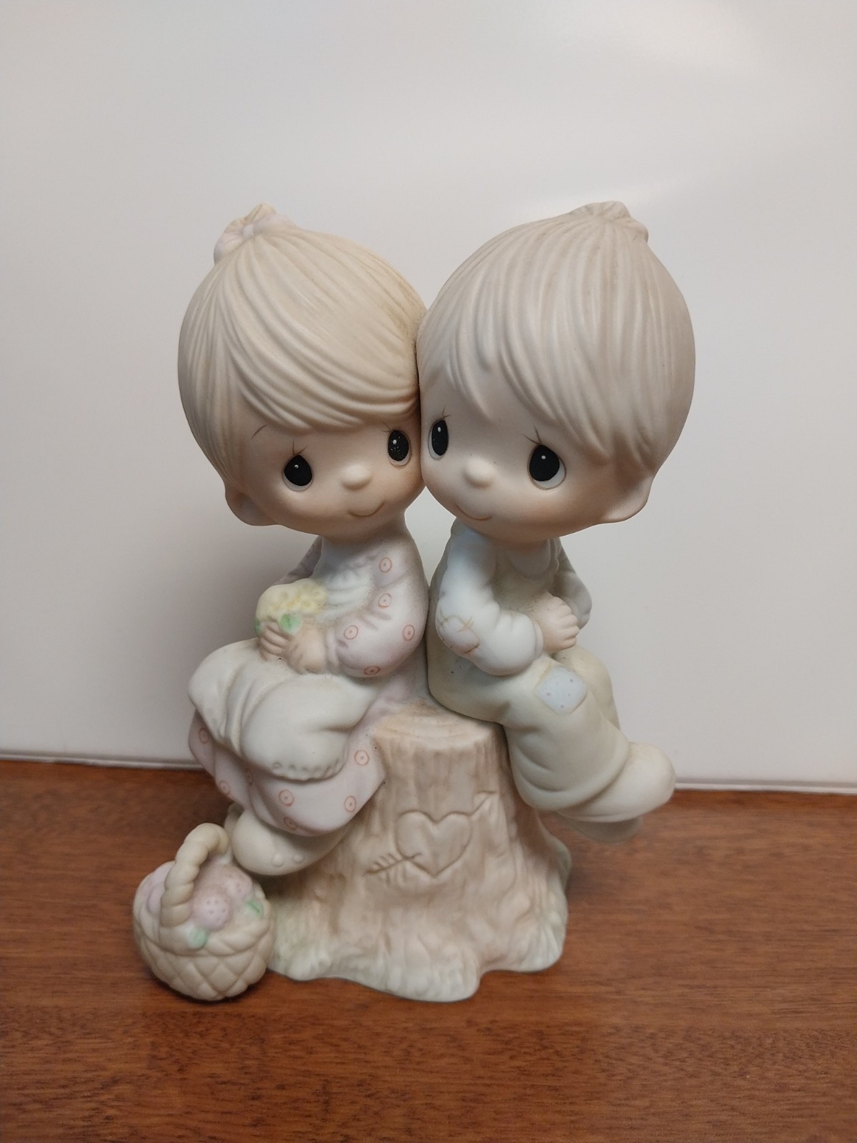 Precious Moments Figurine: Love One Another 1978, No Box, Precious Moments Figurine: Love One Another 1978, No Box,