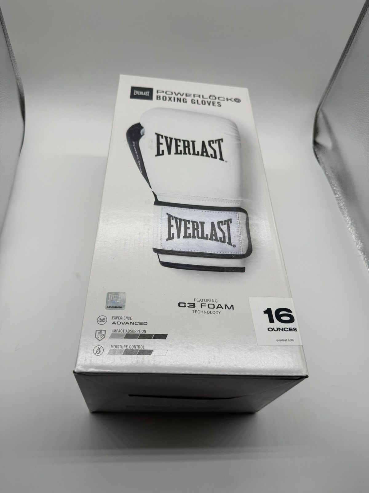 Everlast Powerlock Boxing Gloves Hook & Loop 16oz White C3 Foam MMA Kickboxing Everlast Powerlock Boxing Gloves Hook & Loop 16oz White C3 Foam MMA Kickboxing