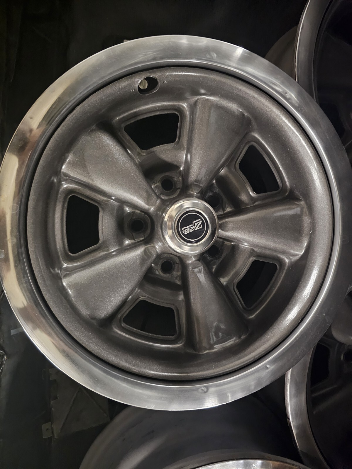 Camaro Z28 1971-72 Chevelle 5 Spoke 15 x 7 WHEELS Camaro Z28 1971-72 Chevelle 5 Spoke 15 x 7 WHEELS