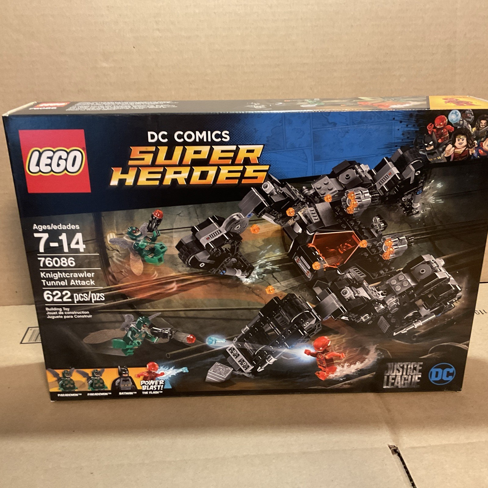 LEGO DC Comics Super Heroes Knightcrawler Tunnel Attack 76086 NIB G2U LEGO DC Comics Super Heroes Knightcrawler Tunnel Attack 76086 NIB G2U