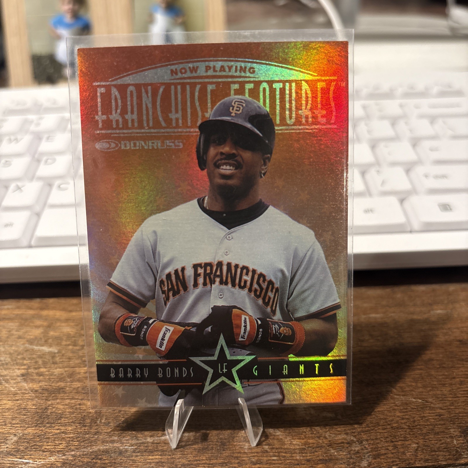 1997 Donruss Franchise Features Barry Bonds & Vladimir Guerrero #7 - 0233/3000
