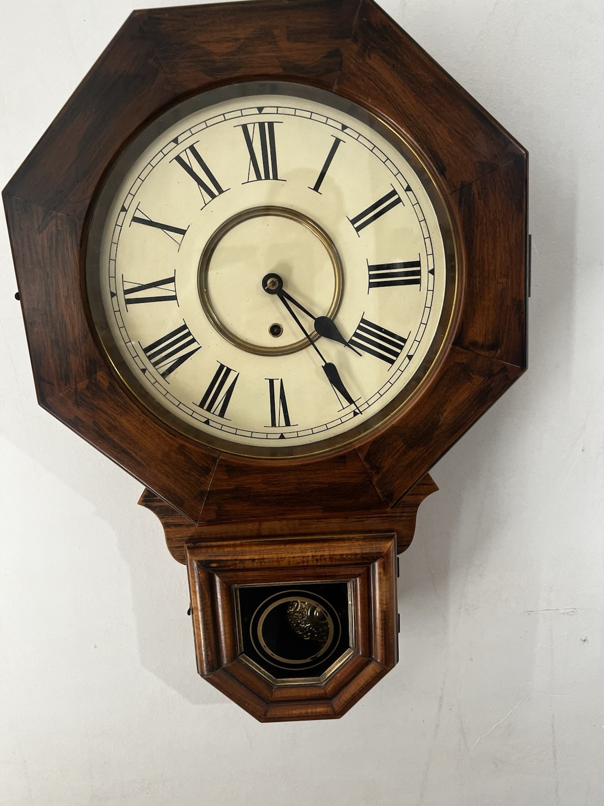 Antique Rosewood New Haven Labeled “Ventura” 8-Day Regulator Wall Clock Runs