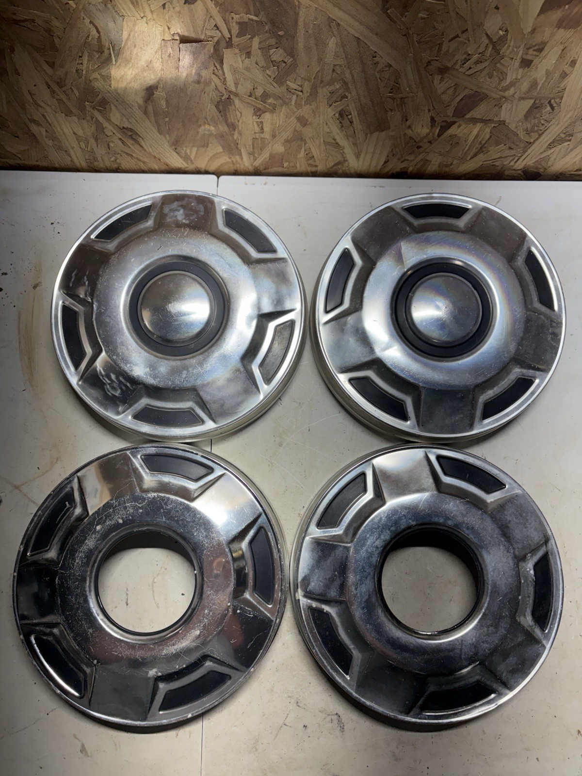 OEM 1976-1991 Ford F150 Truck, Bronco, E150 Van 4x4 Hubcaps, 10.5 Inch; Set of 4 OEM 1976-1991 Ford F150 Truck, Bronco, E150 Van 4x4 Hubcaps, 10.5 Inch; Set of 4