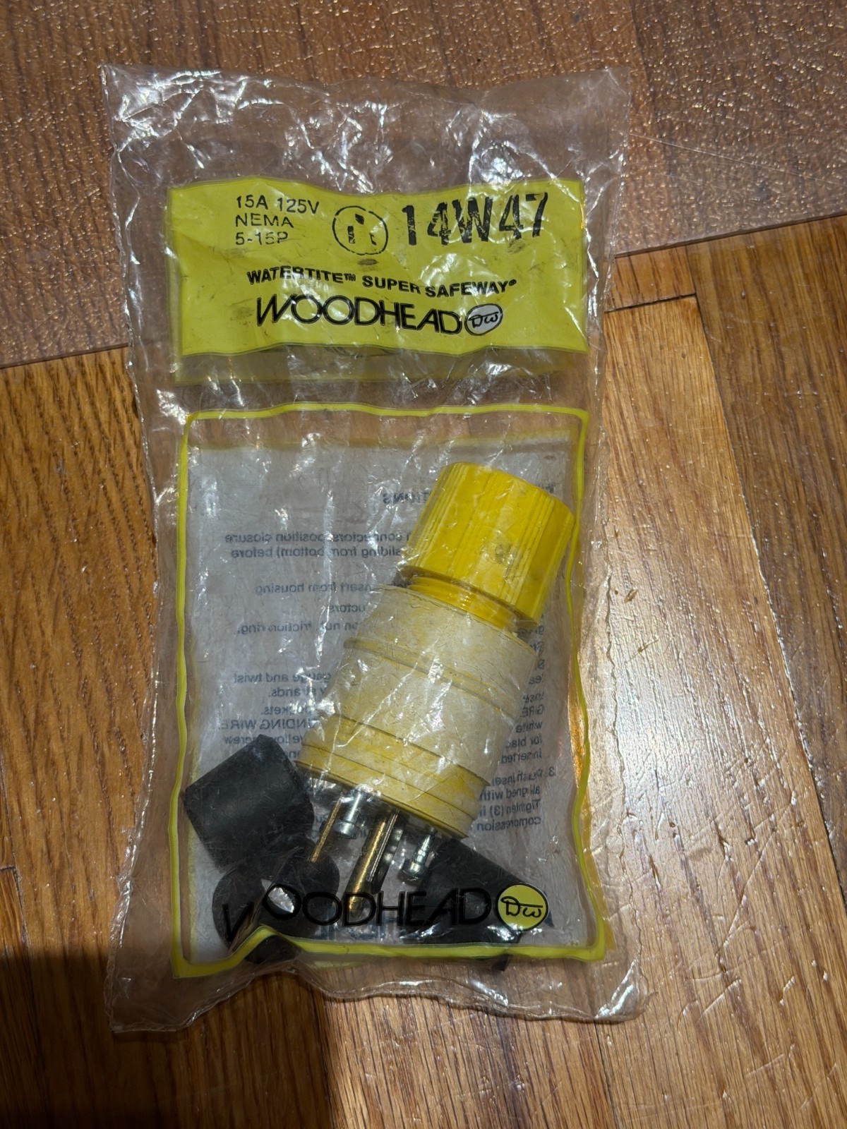 Woodhead Molex 14W47 MOLEX Water Tight GCM Connector NEMA 5-15 15A 125V ~NEW~