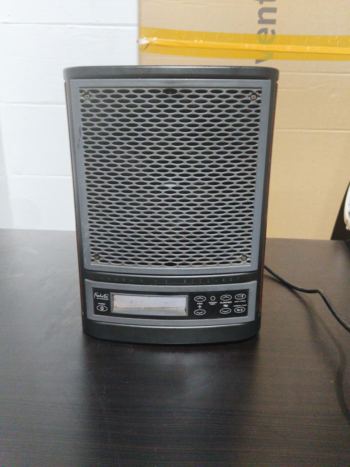 EcoQuest Fresh Air 2.1  Ionizer Sanitizer Machine  Purifier- LCD Damaged 