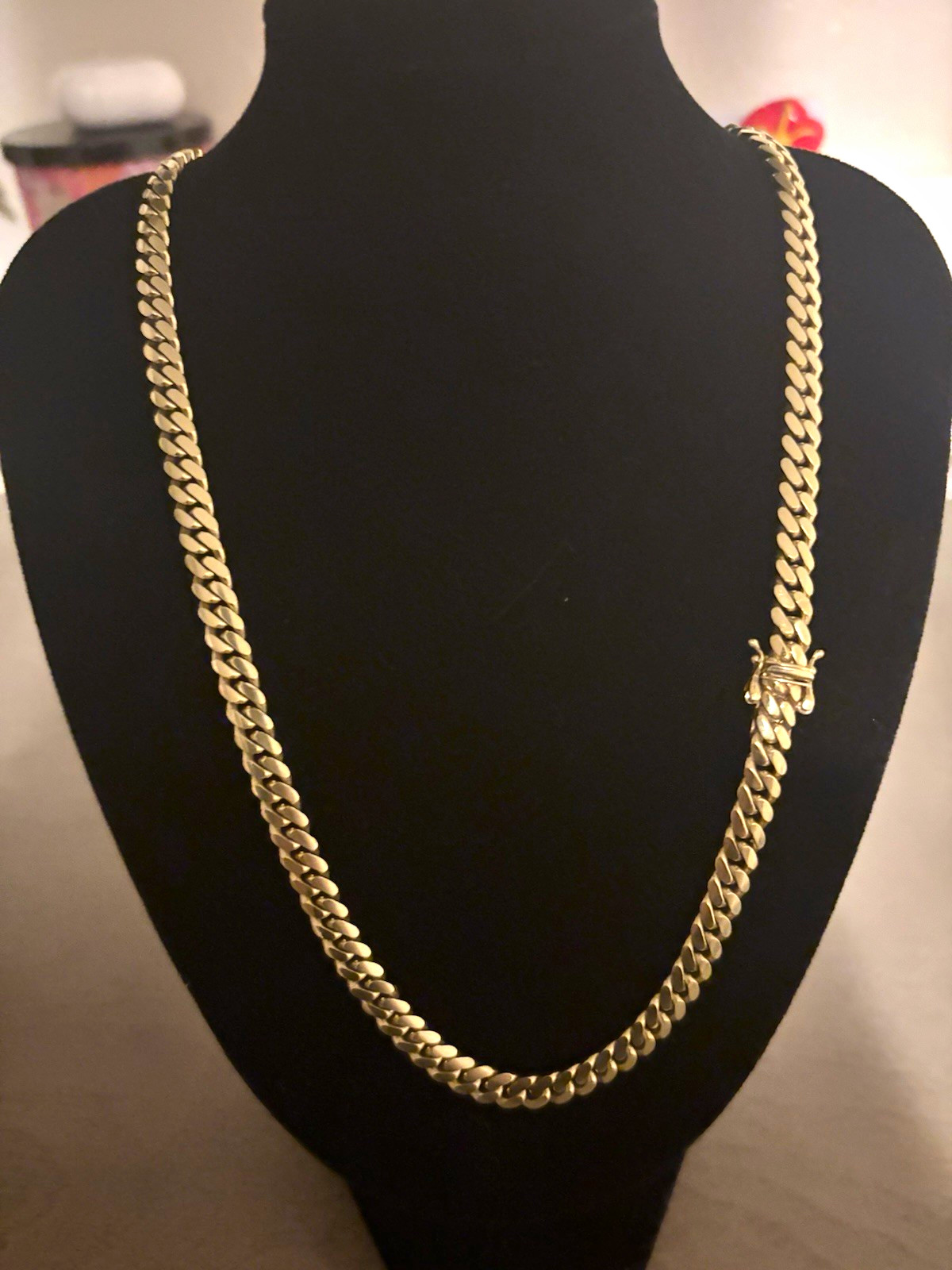 10k Solid Gold Cuban Link Chain Necklace 22 in 50 grams Box Clasp Stamped 10k 10k Solid Gold Cuban Link Chain Necklace 22 in 50 grams Box Clasp Stamped 10k